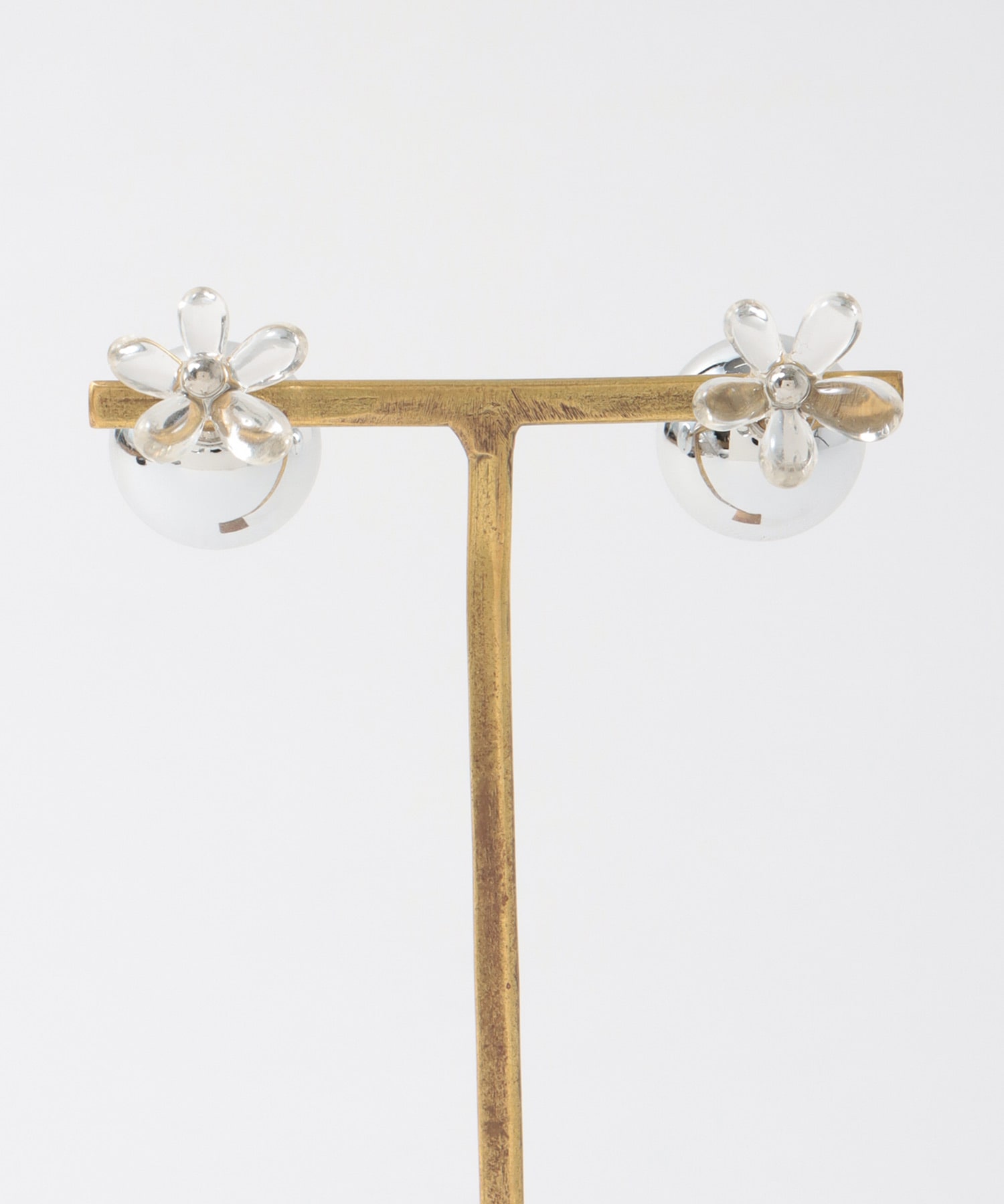 クリアフラワーバックキャッチピアス