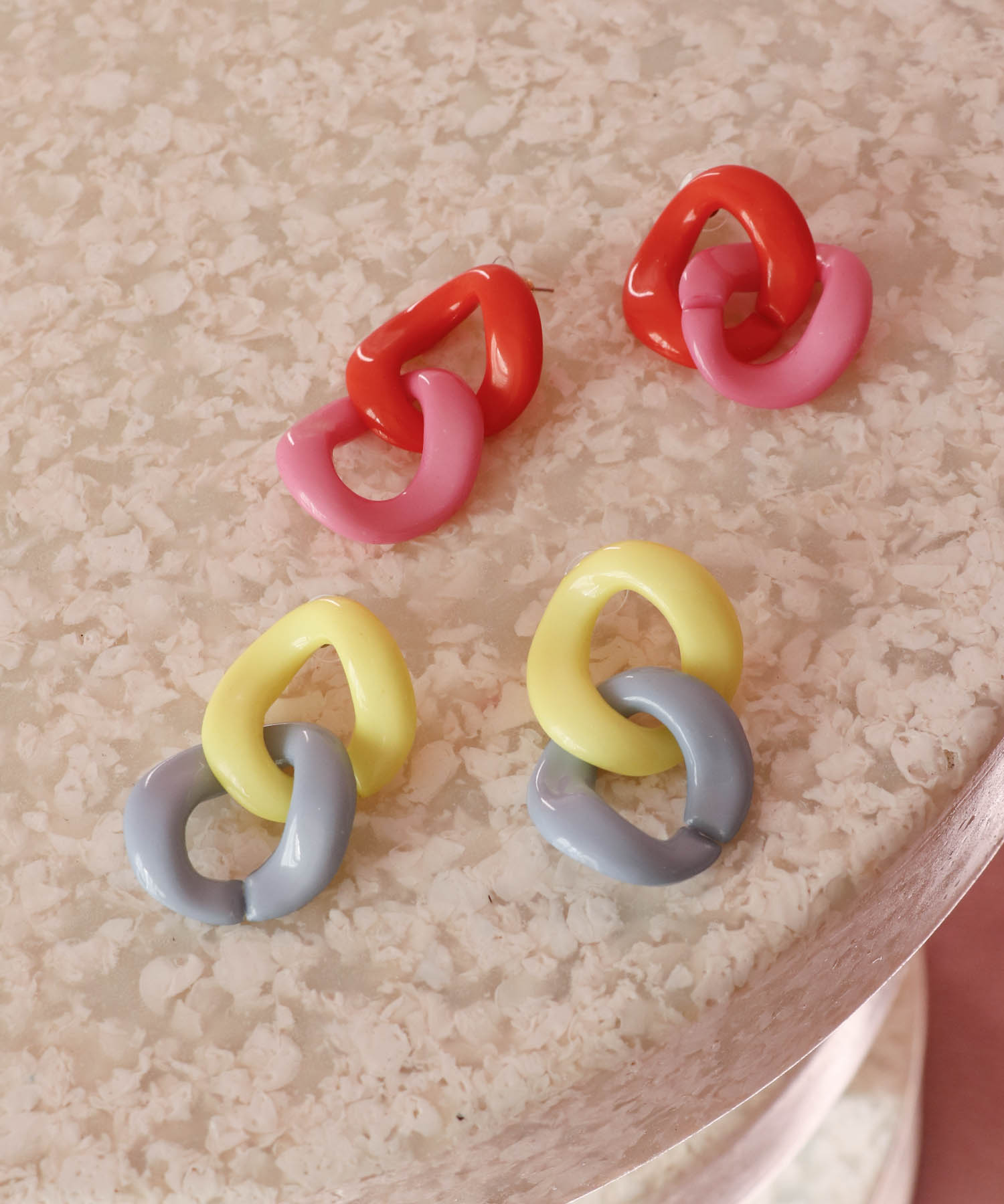 カラフルアクリルパーツピアス