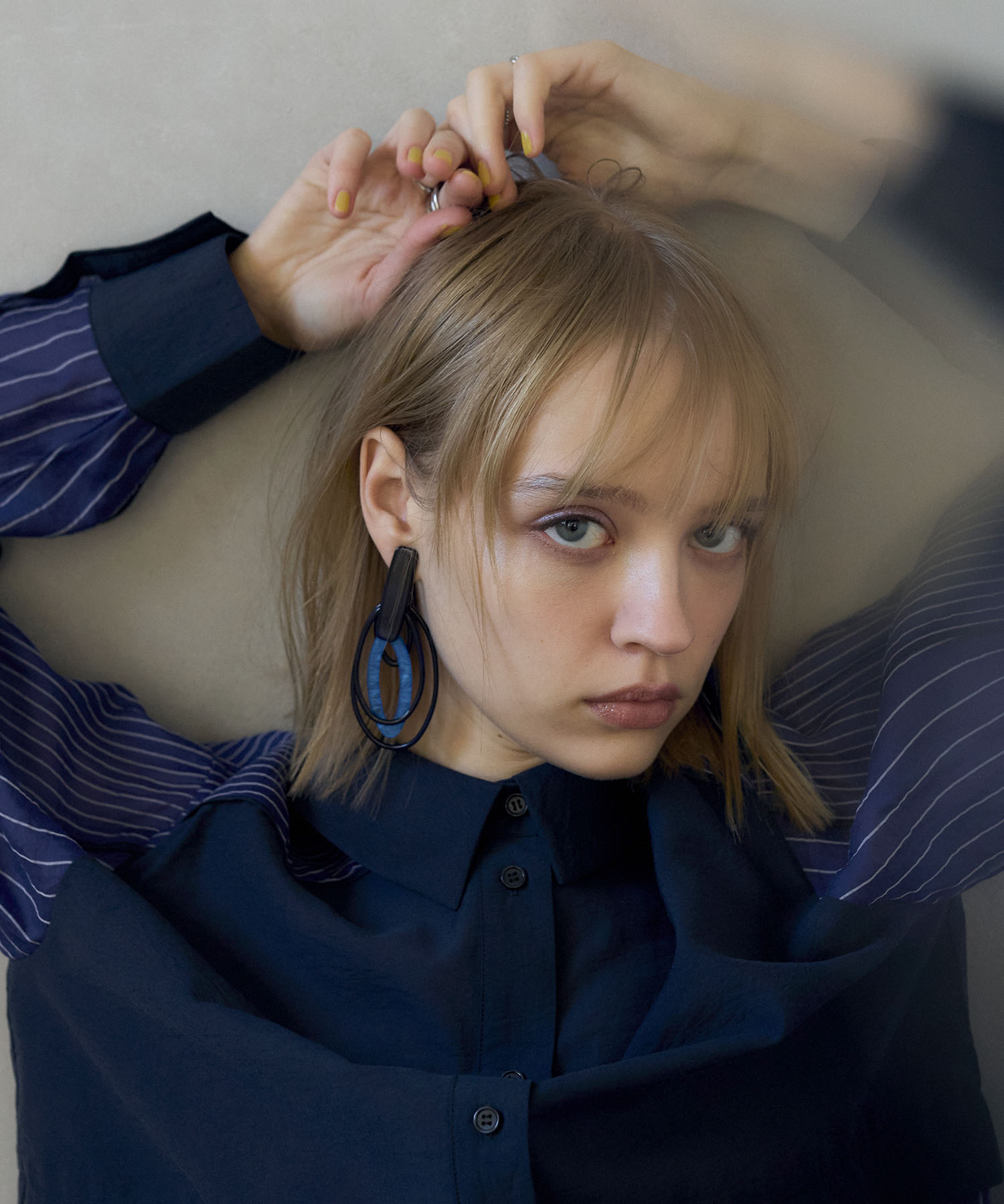 アクリルサークルピアス