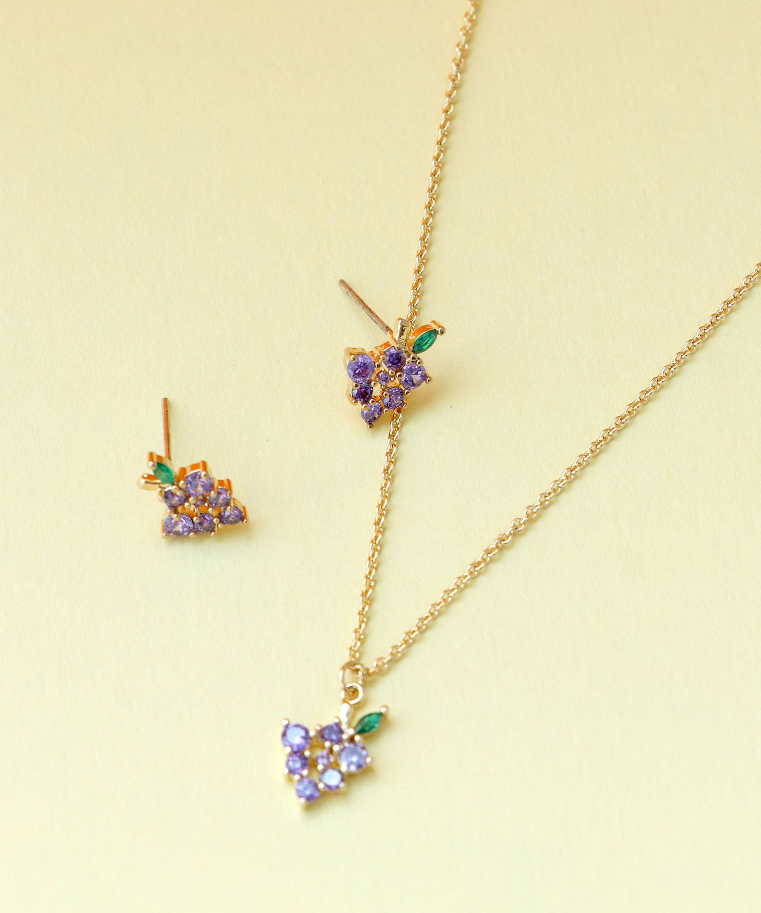 ミニフルーツピアス