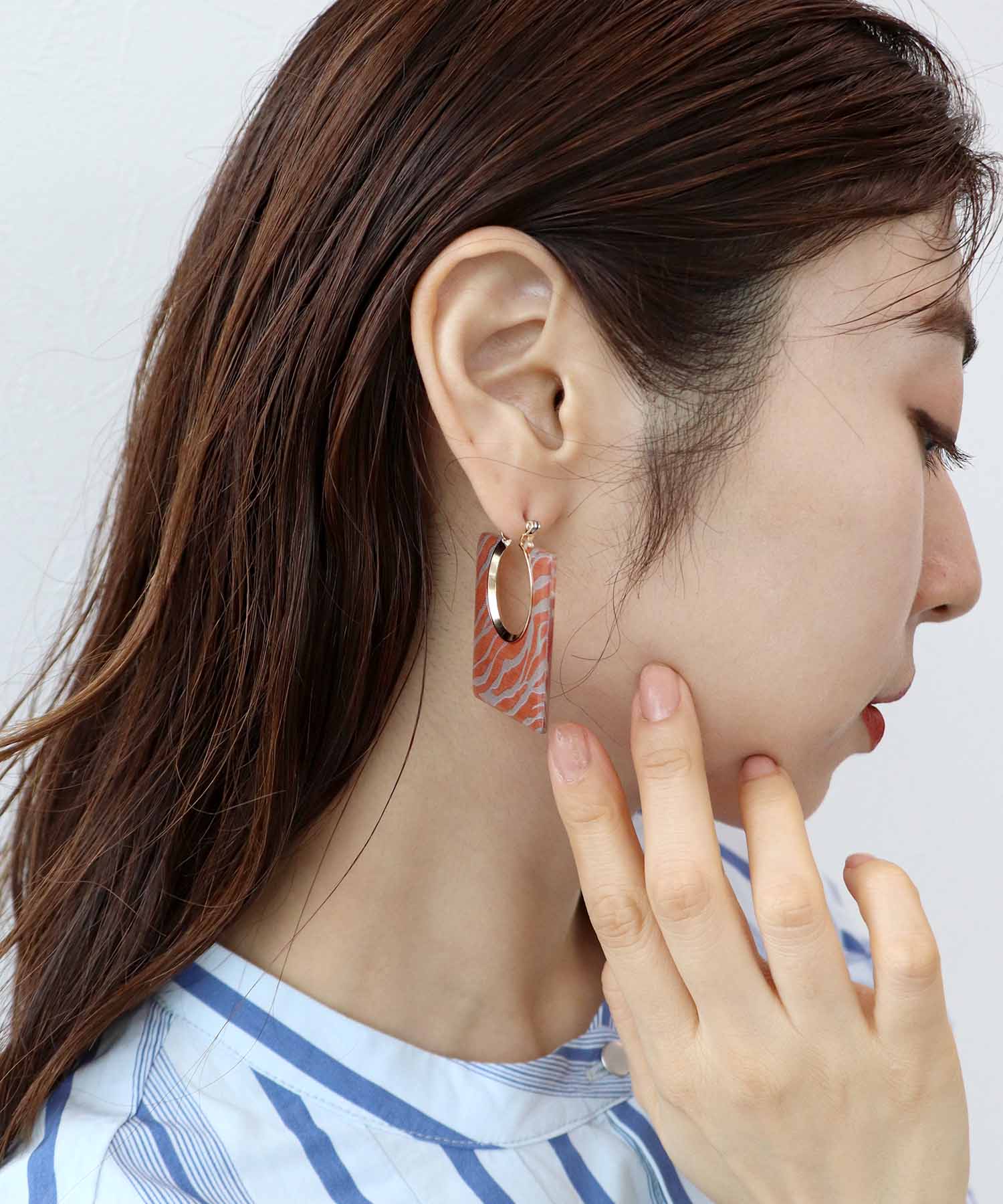 クリアフラワーフープピアス