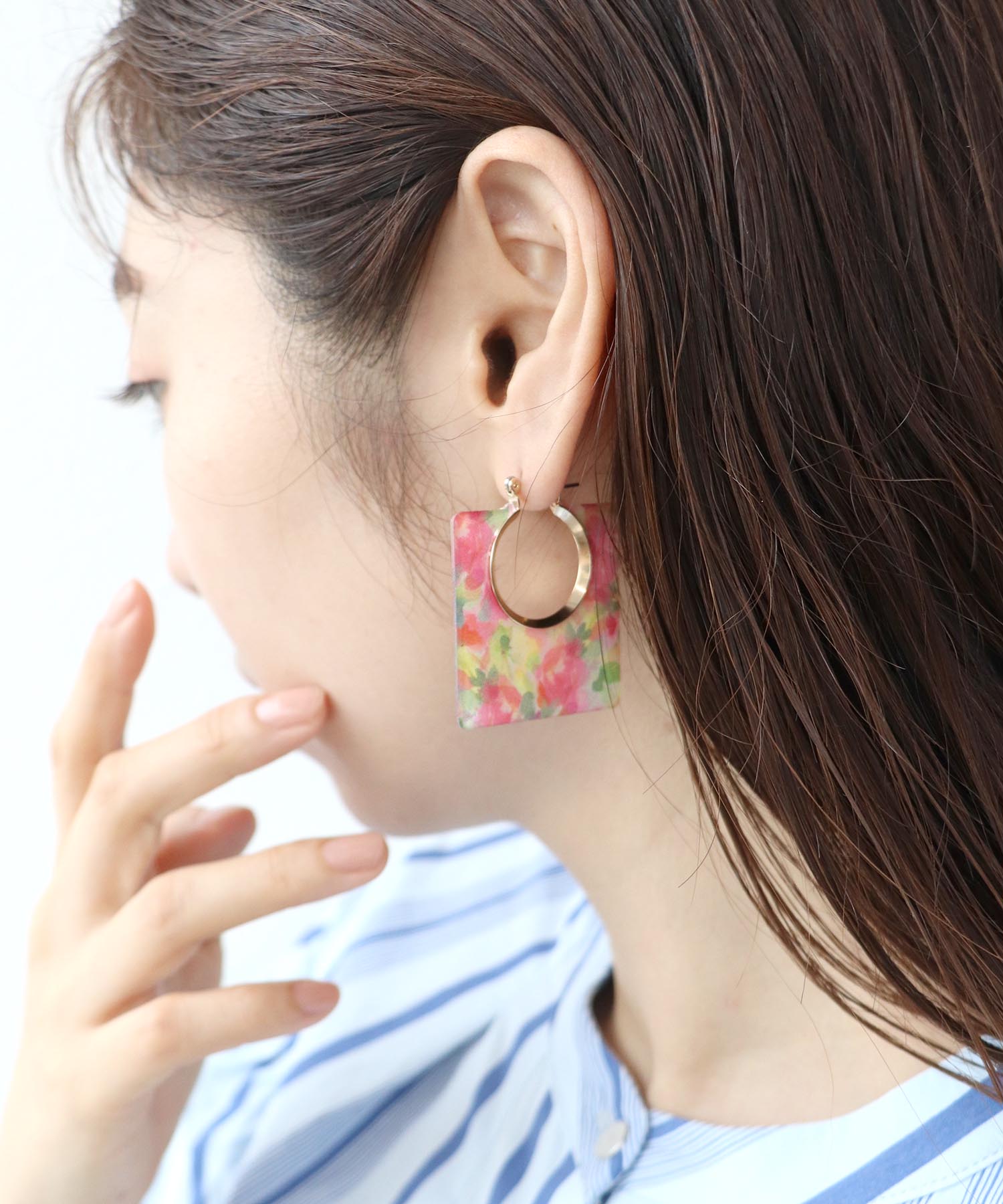 クリアフラワーフープピアス