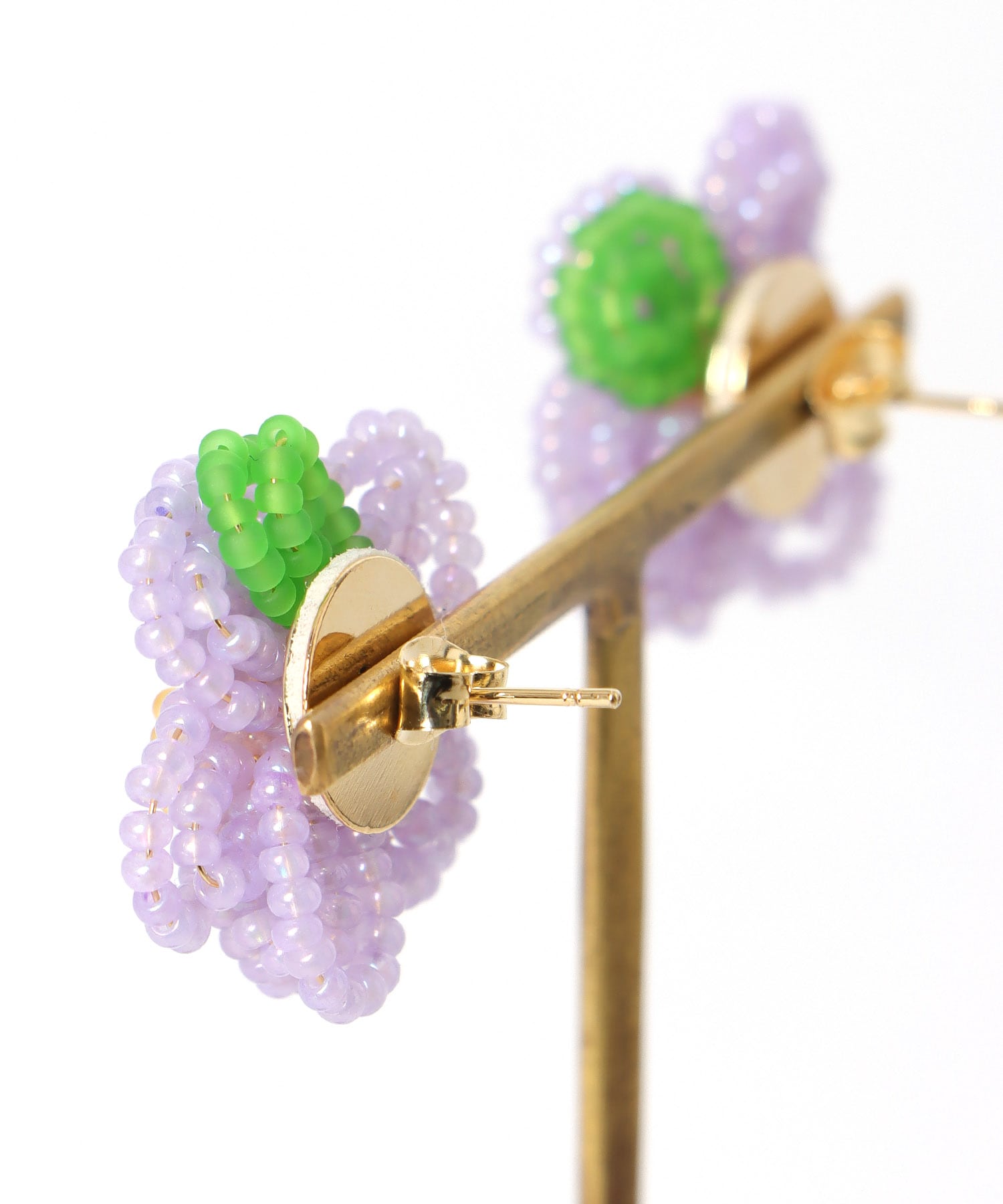 カラーフラワービーズピアス