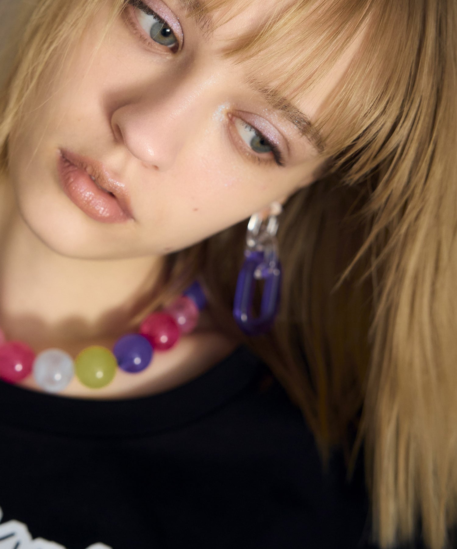 アクリルクリアピアス