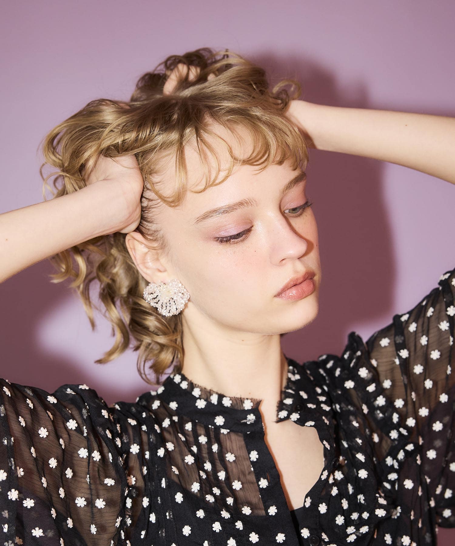 フラワービーズワイヤーピアス