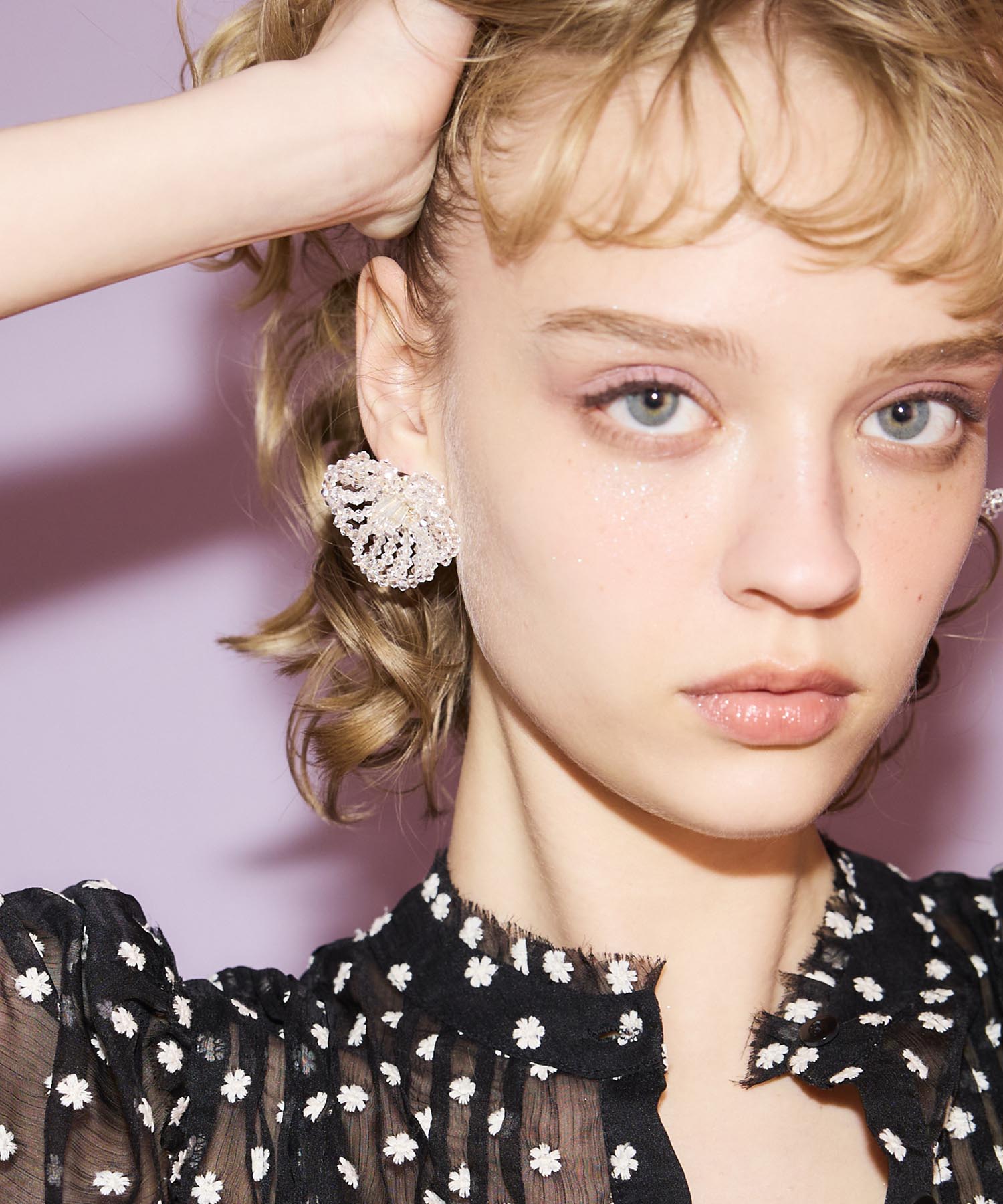 フラワービーズワイヤーピアス