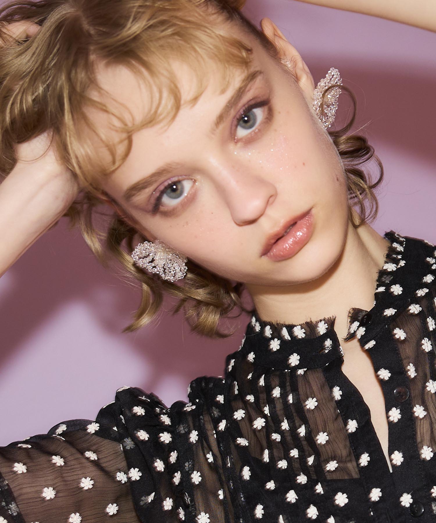 フラワービーズワイヤーピアス