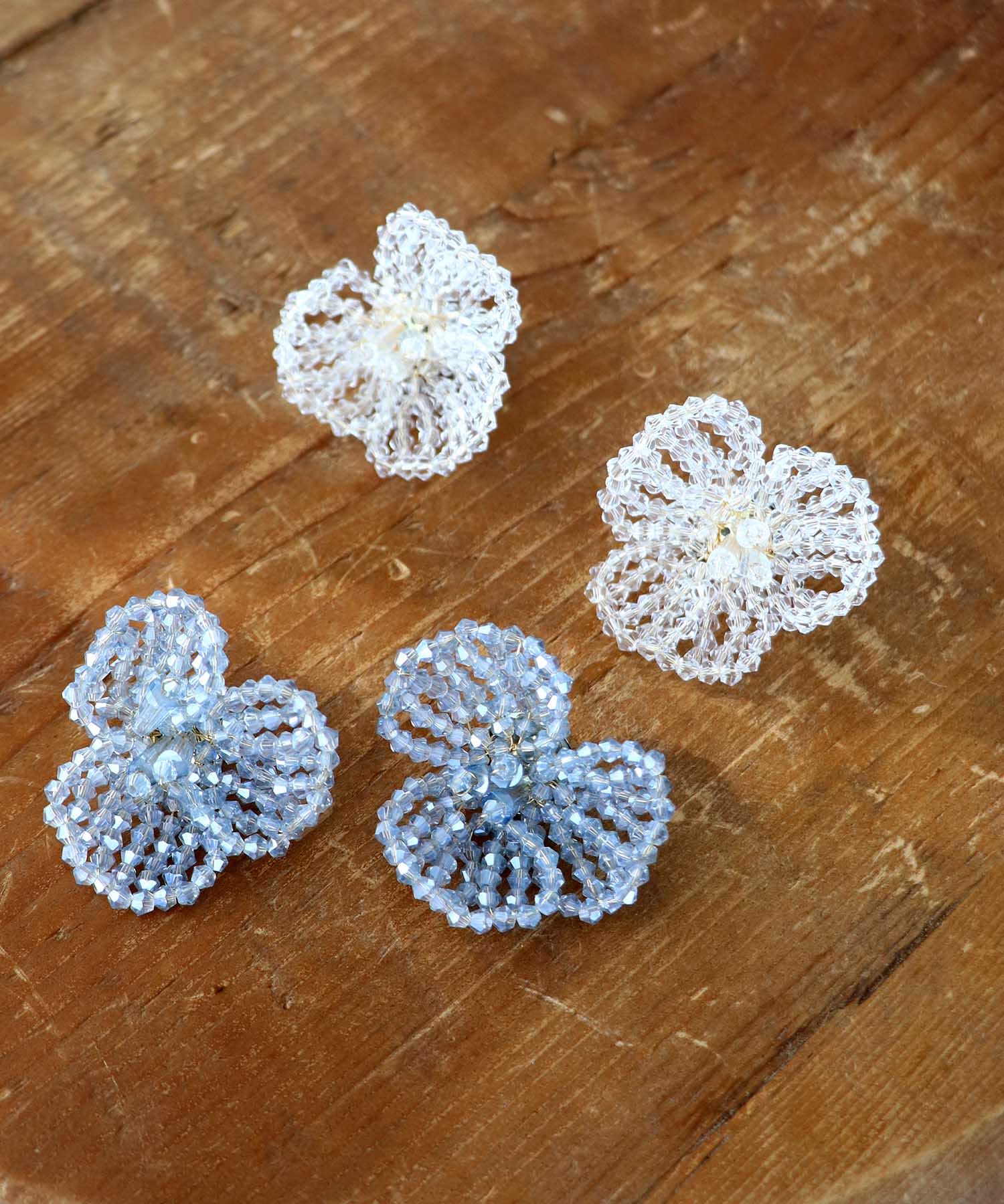 フラワービーズワイヤーピアス