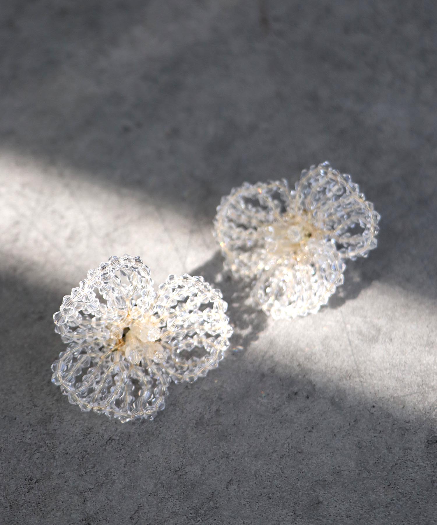 フラワービーズワイヤーピアス