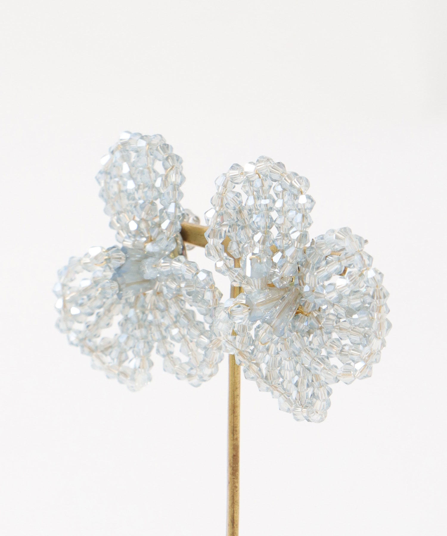 フラワービーズワイヤーピアス