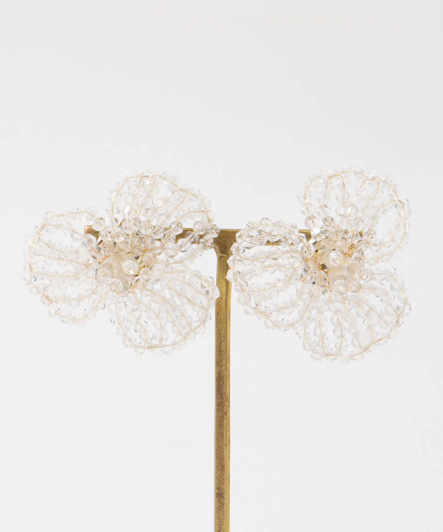 フラワービーズワイヤーピアス