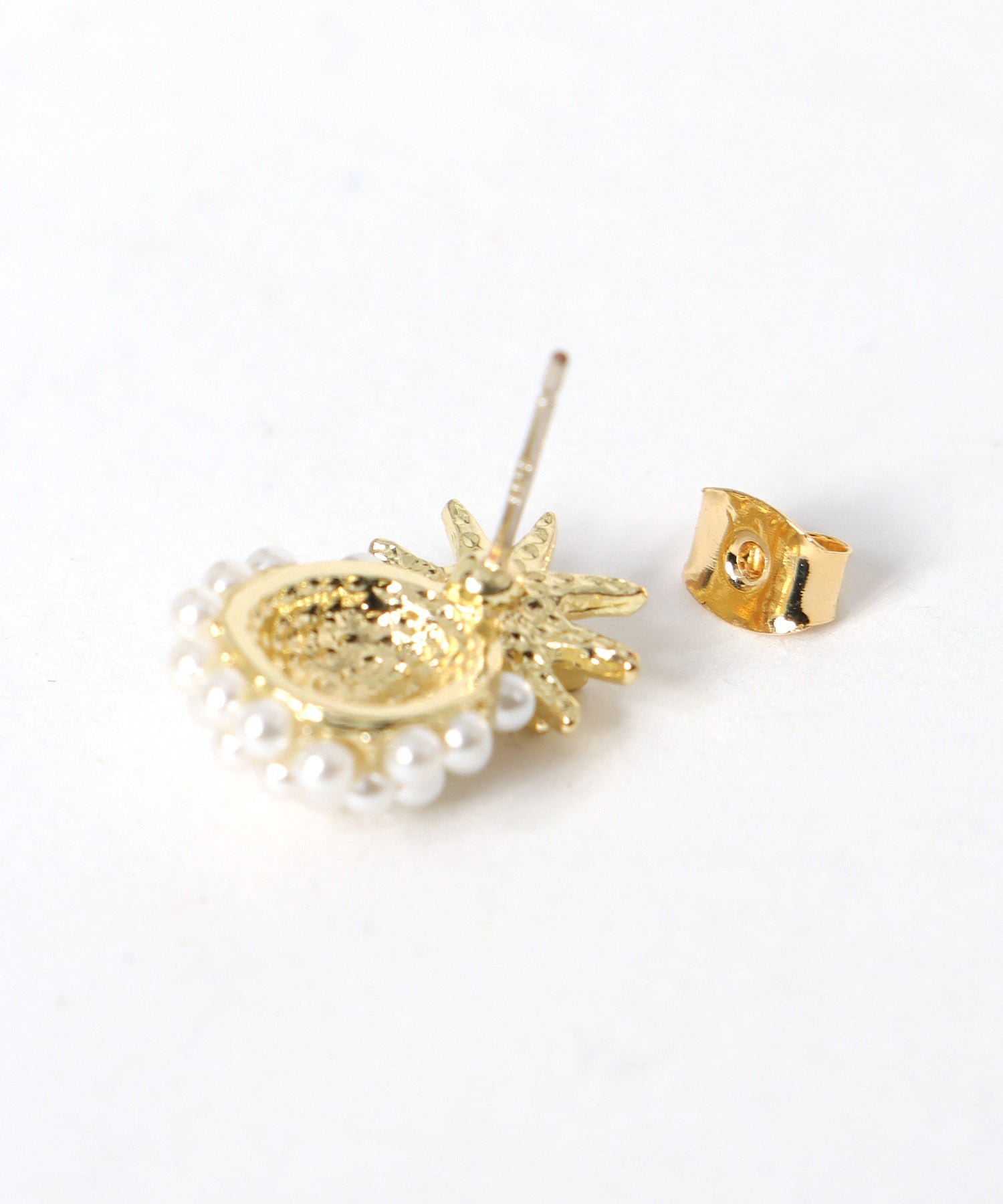 パールパイナップルピアス