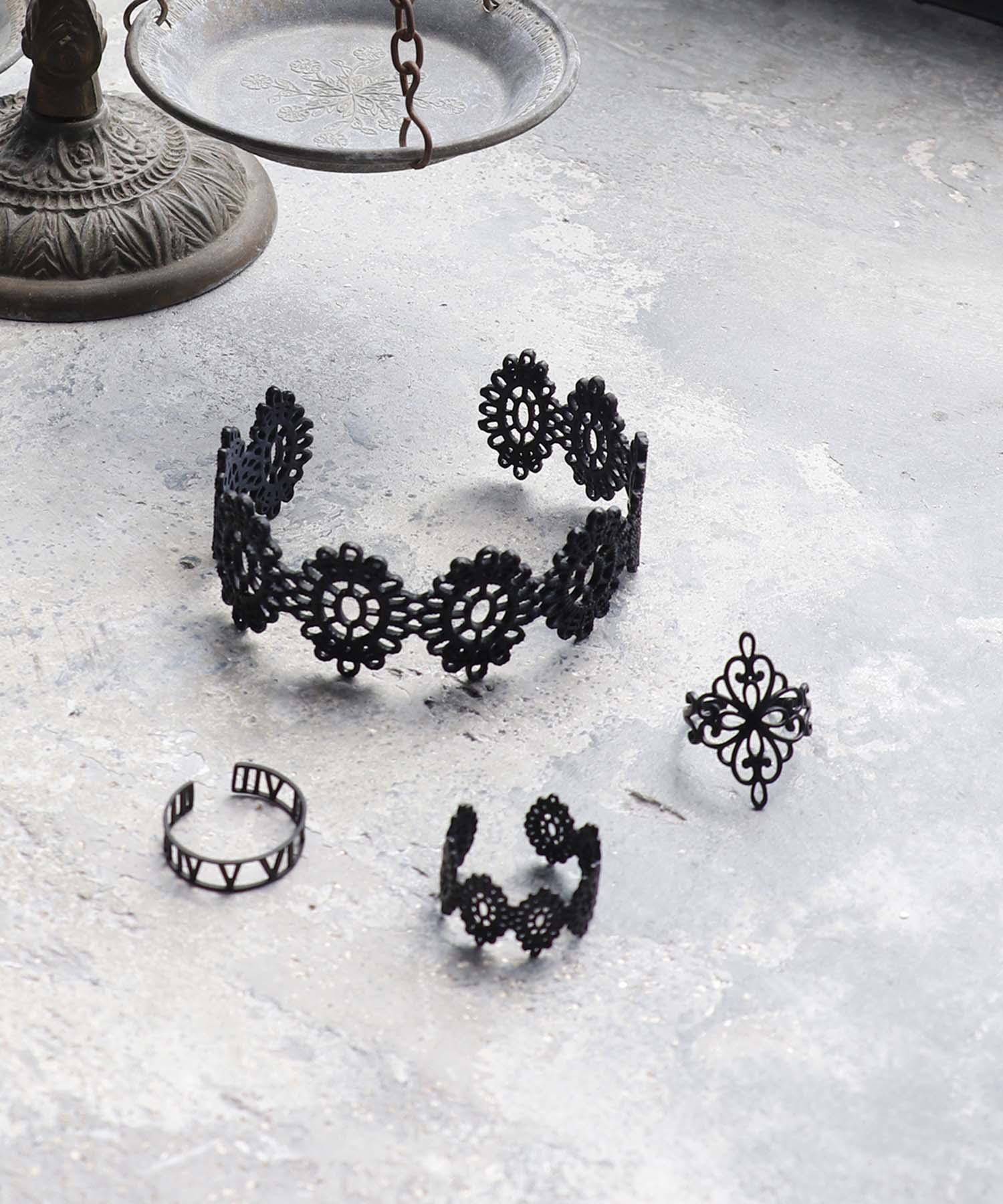 ブラックレースワンポイントリング