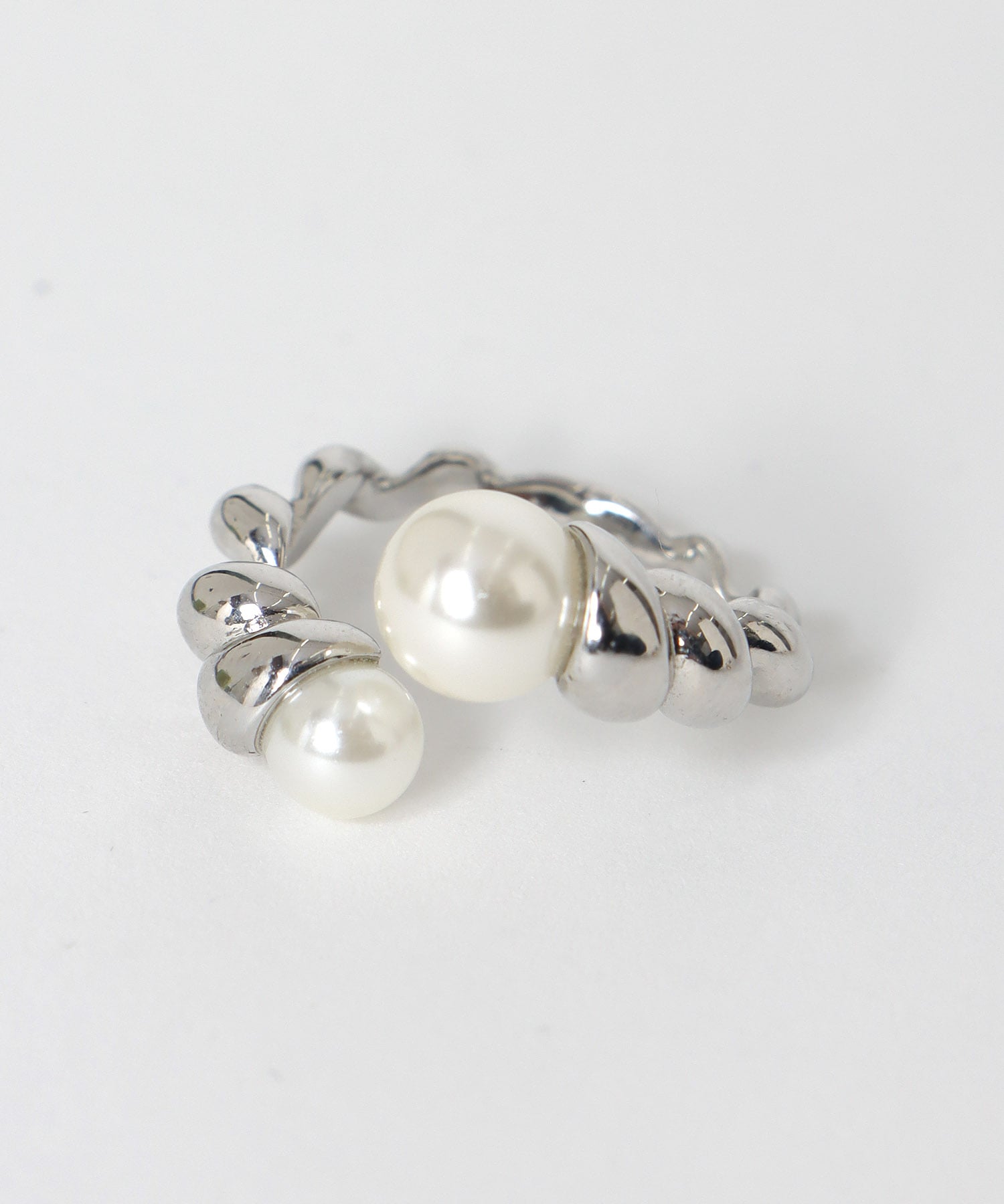 ねじねじパールリング