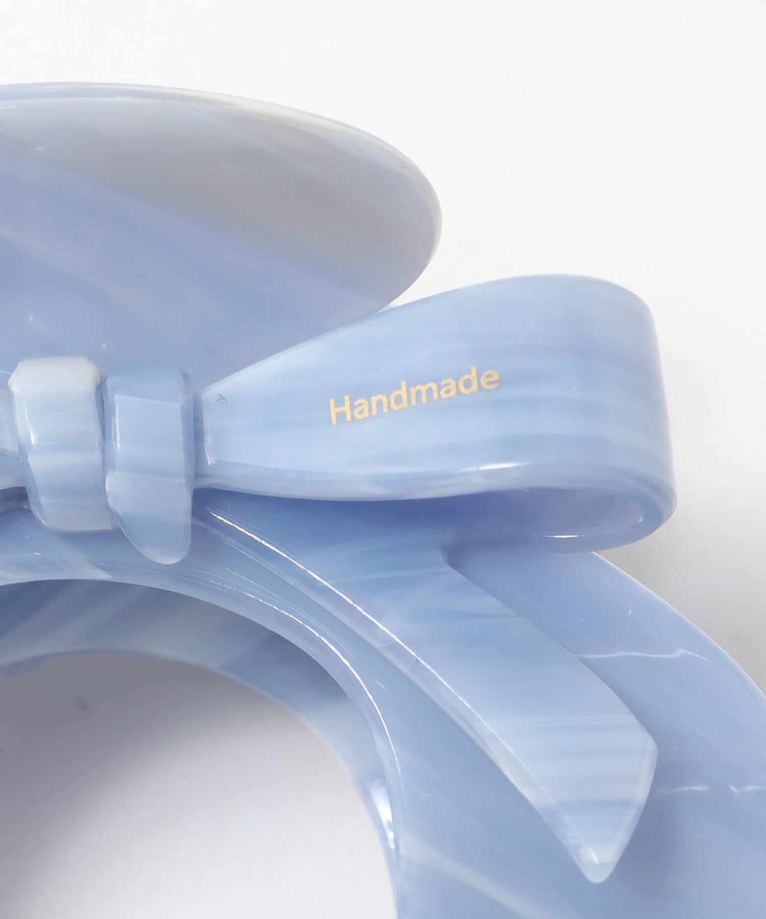 リボンアセチバンス