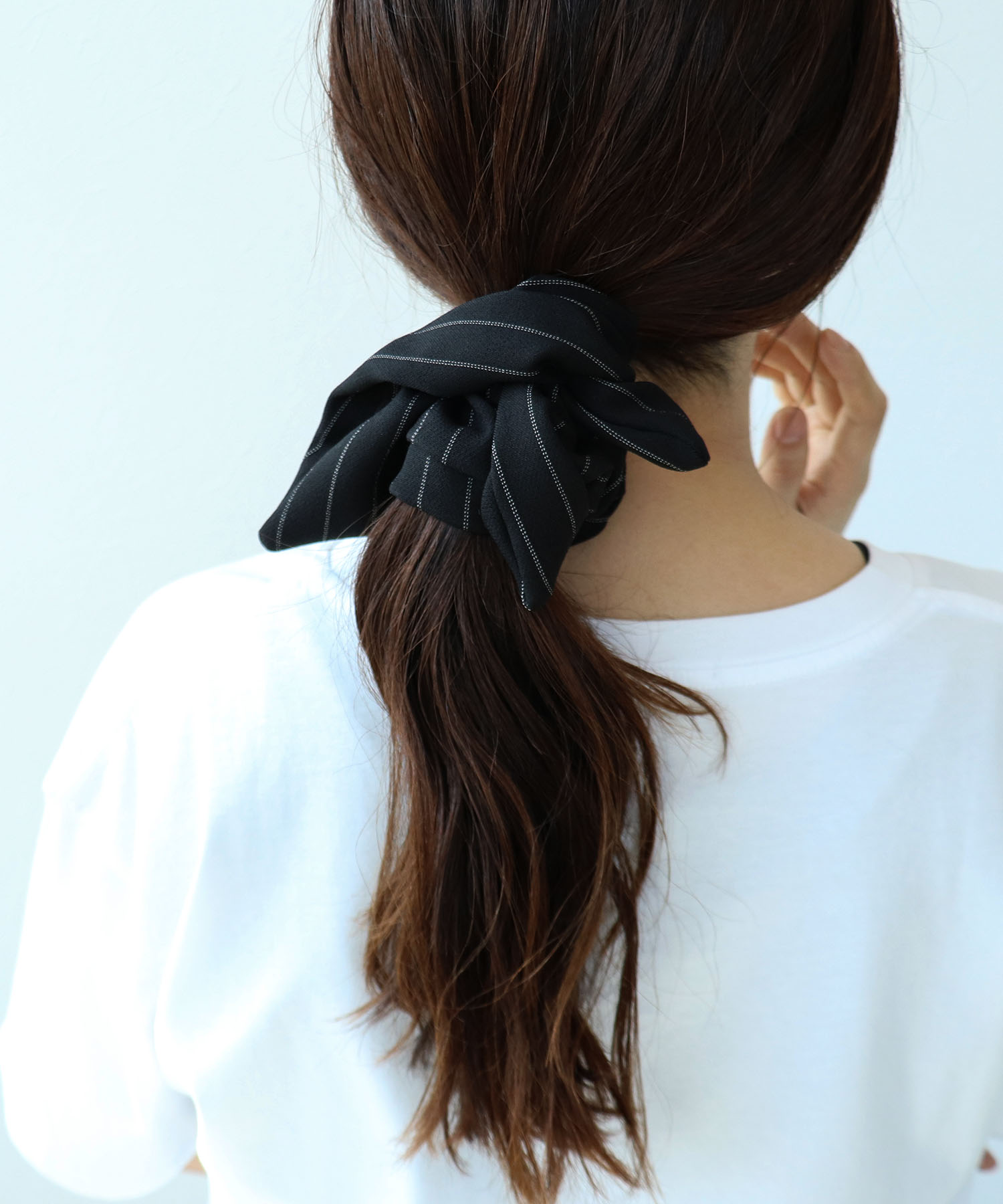 ストライプ柄スクエアシュシュ