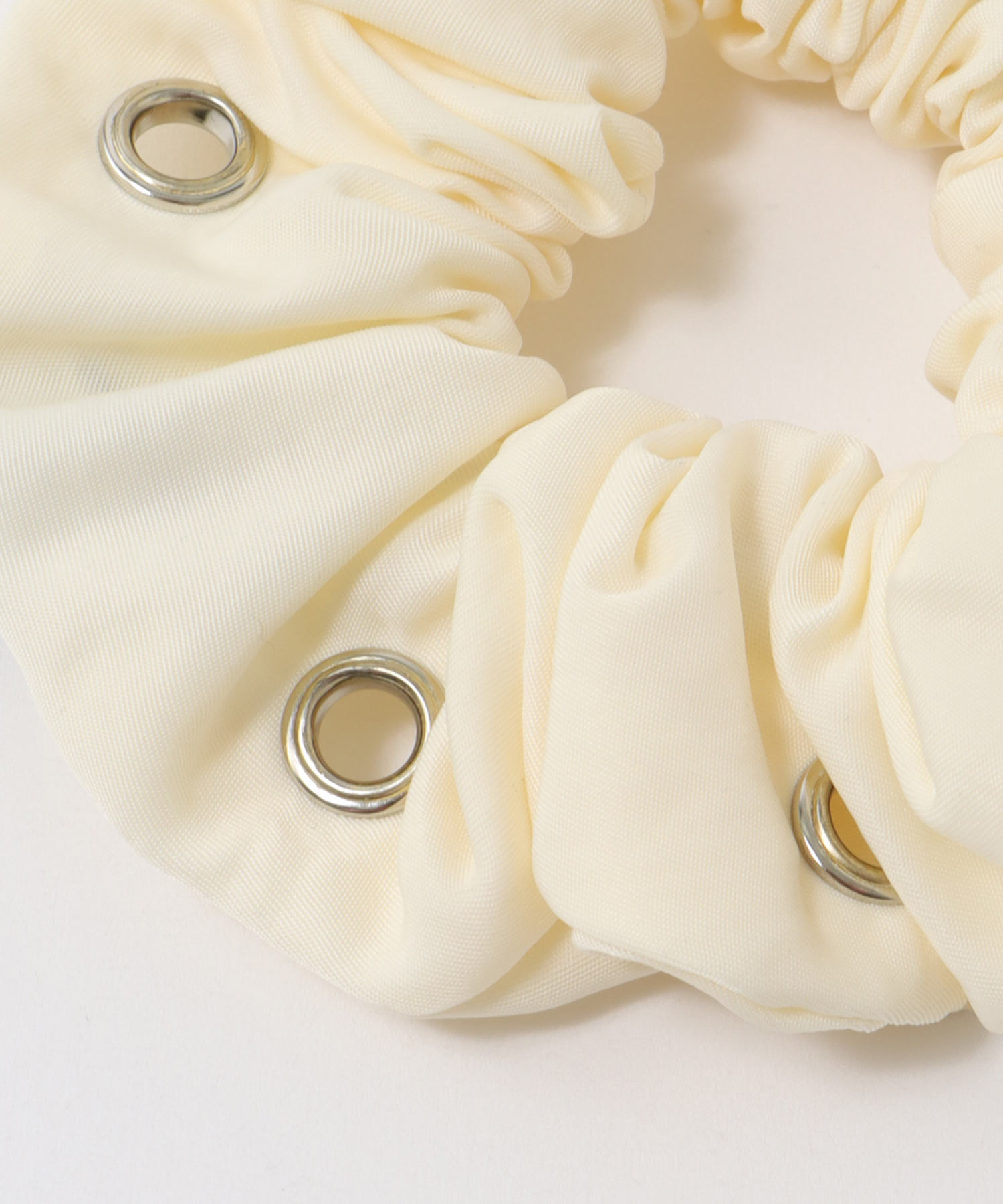 ハトメシュシュ