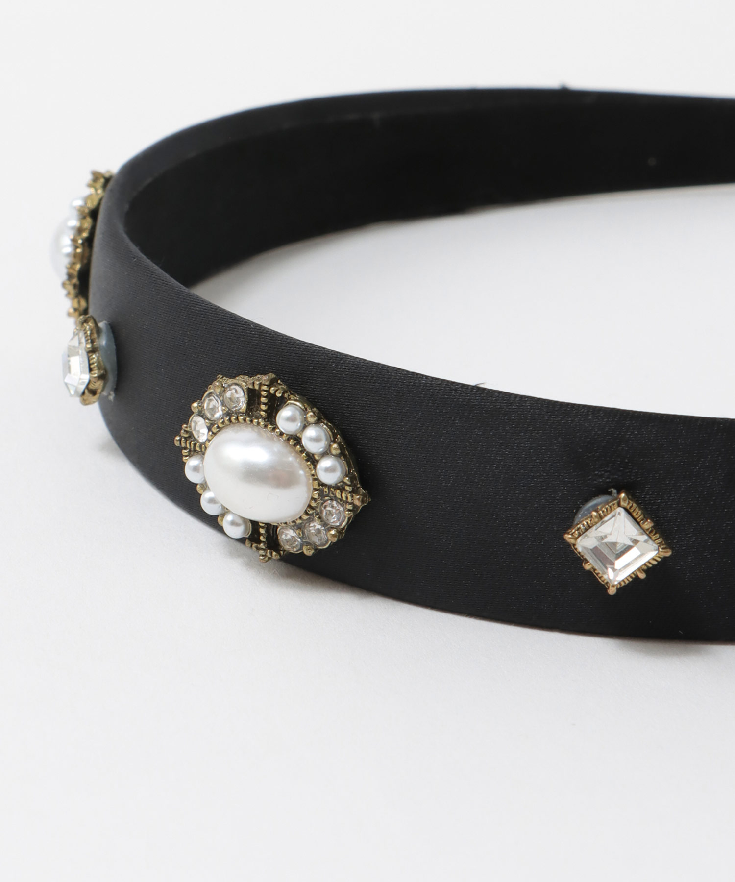 ビジューカチューシャ