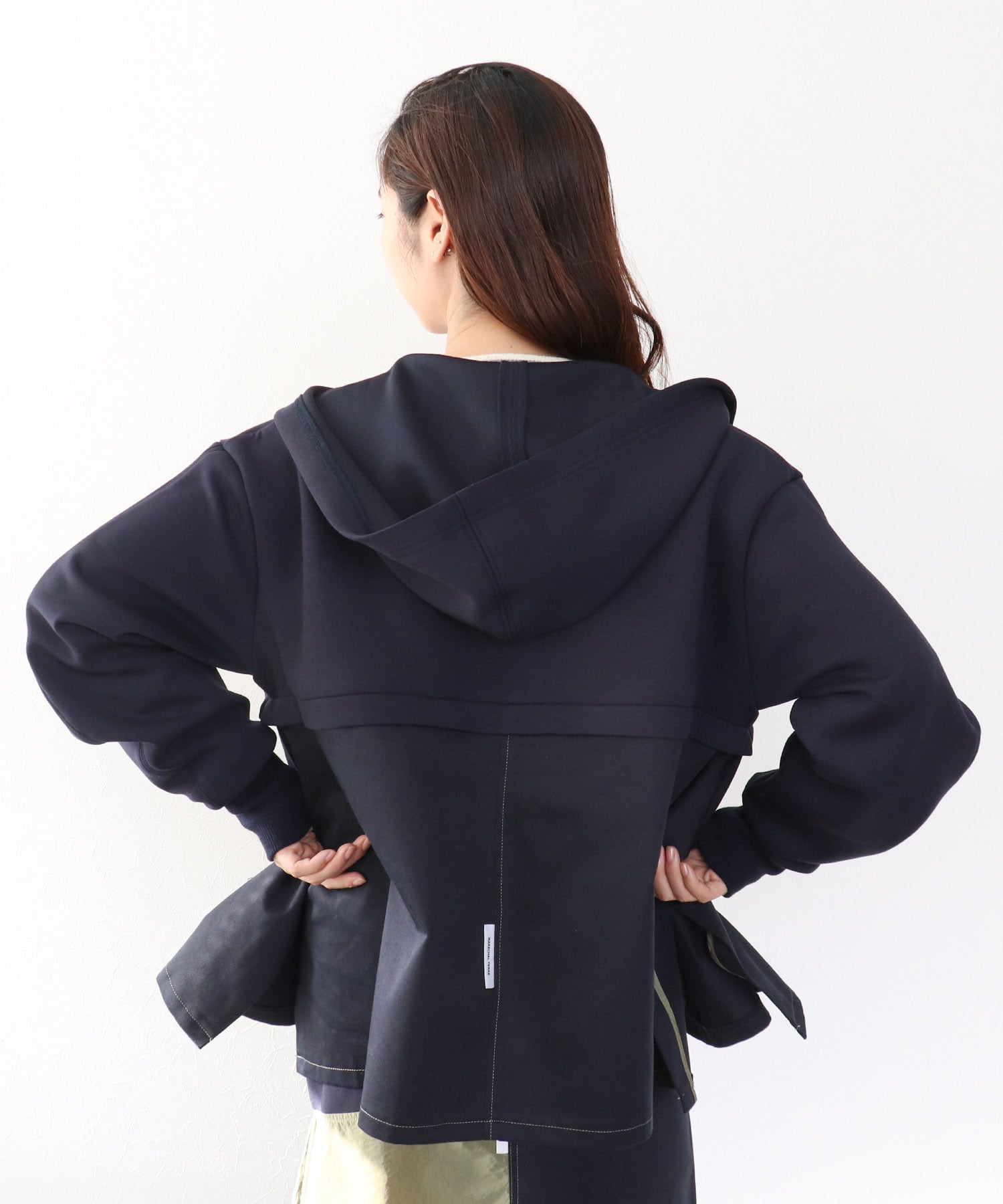 【MARECHAL TERRE 】ポケットフーディー