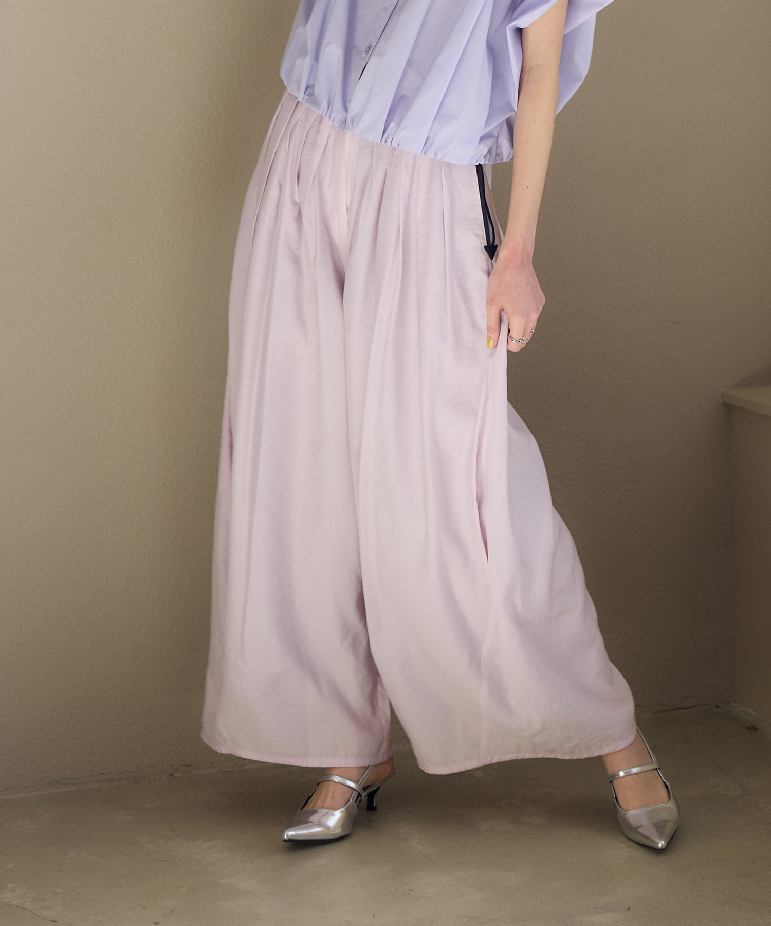 【MARECHAL TERRE】タックコクーンパンツ