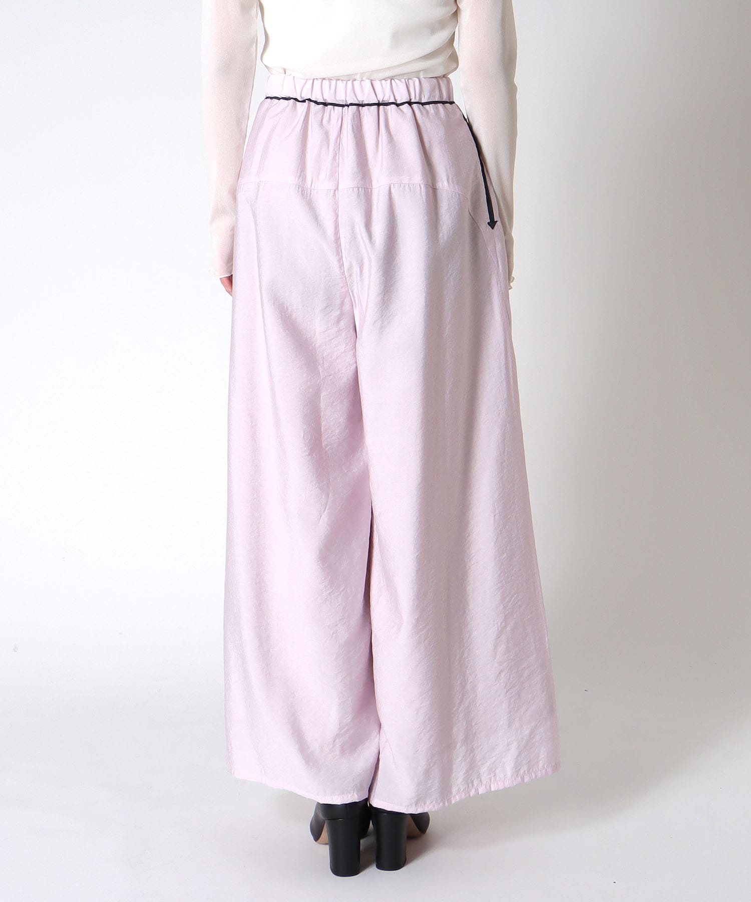 【MARECHAL TERRE】タックコクーンパンツ