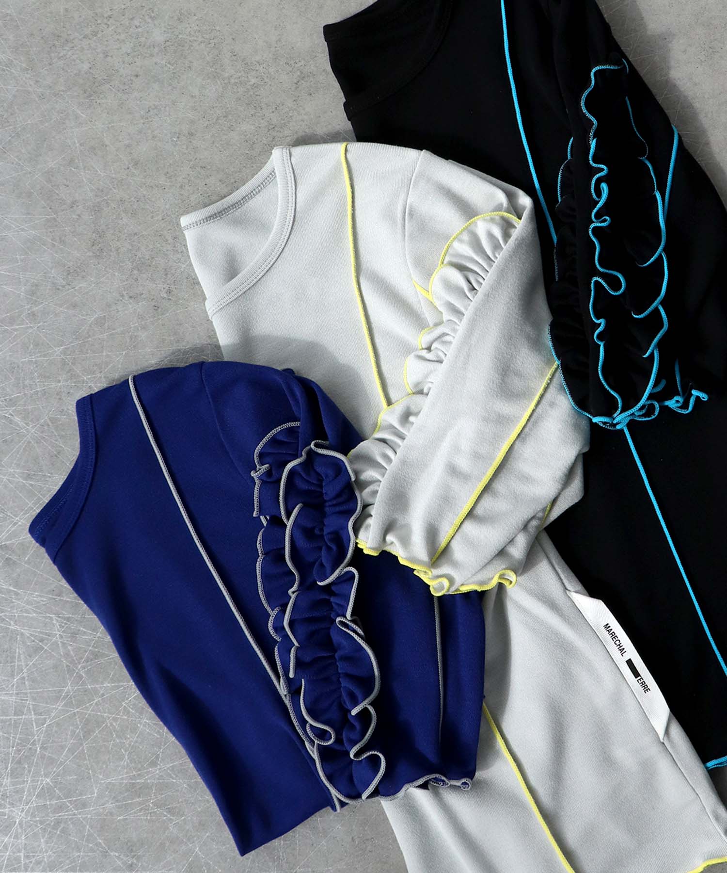 【MARECHAL TERRE 】ラッフルスリーブトップス (別注)