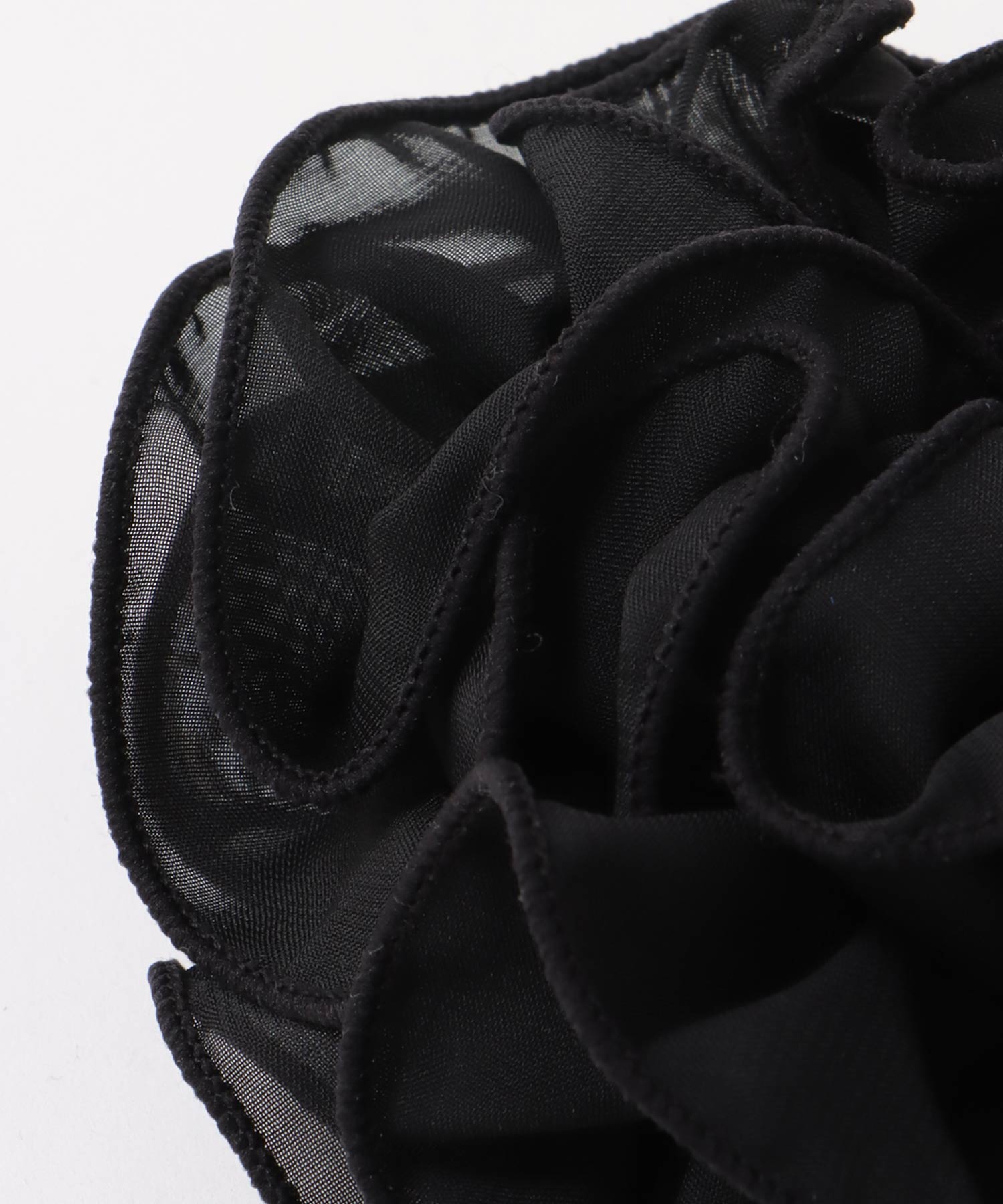 フリルボリュームシュシュ