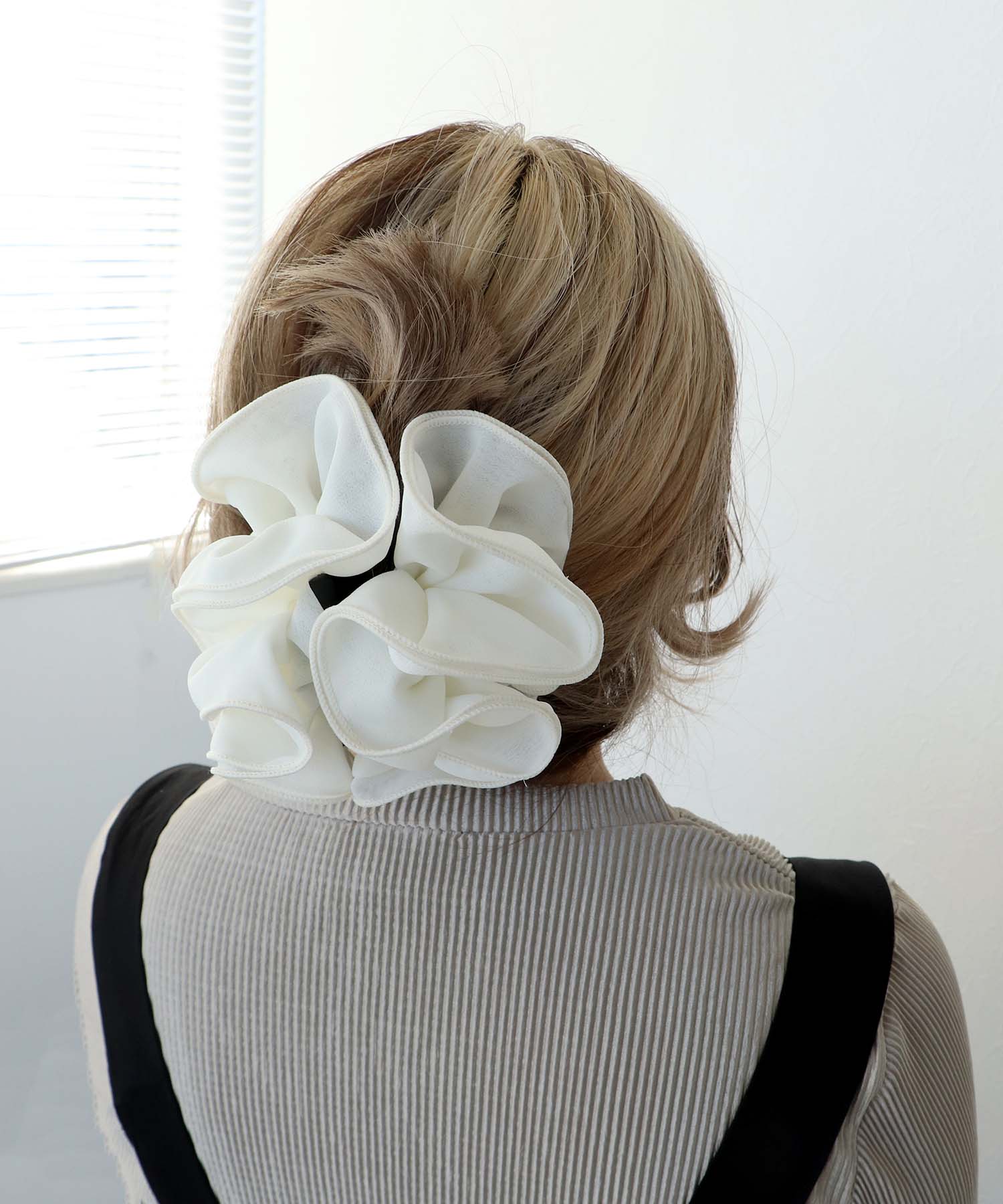 フリルボリュームバンス