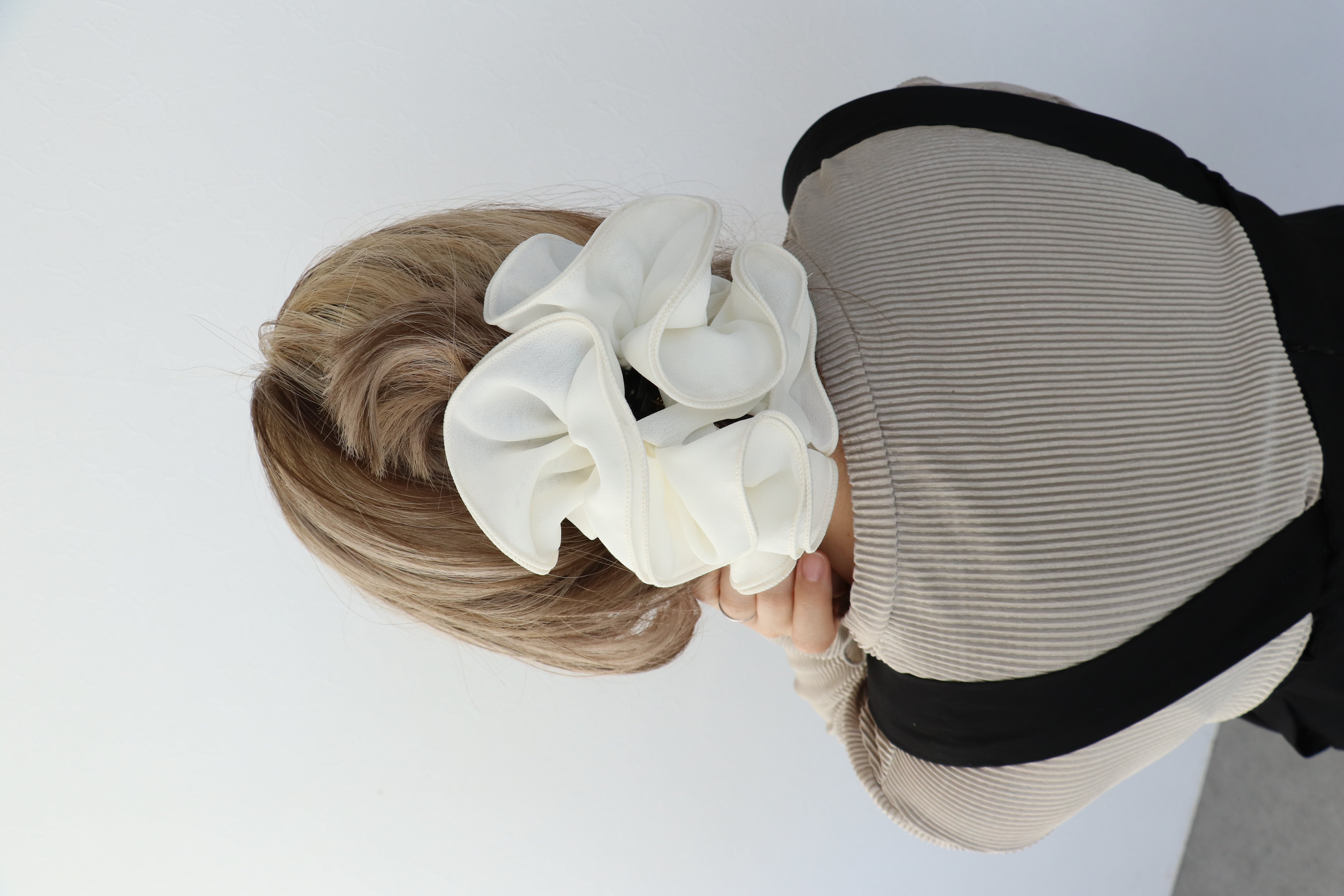 フリルボリュームバンス