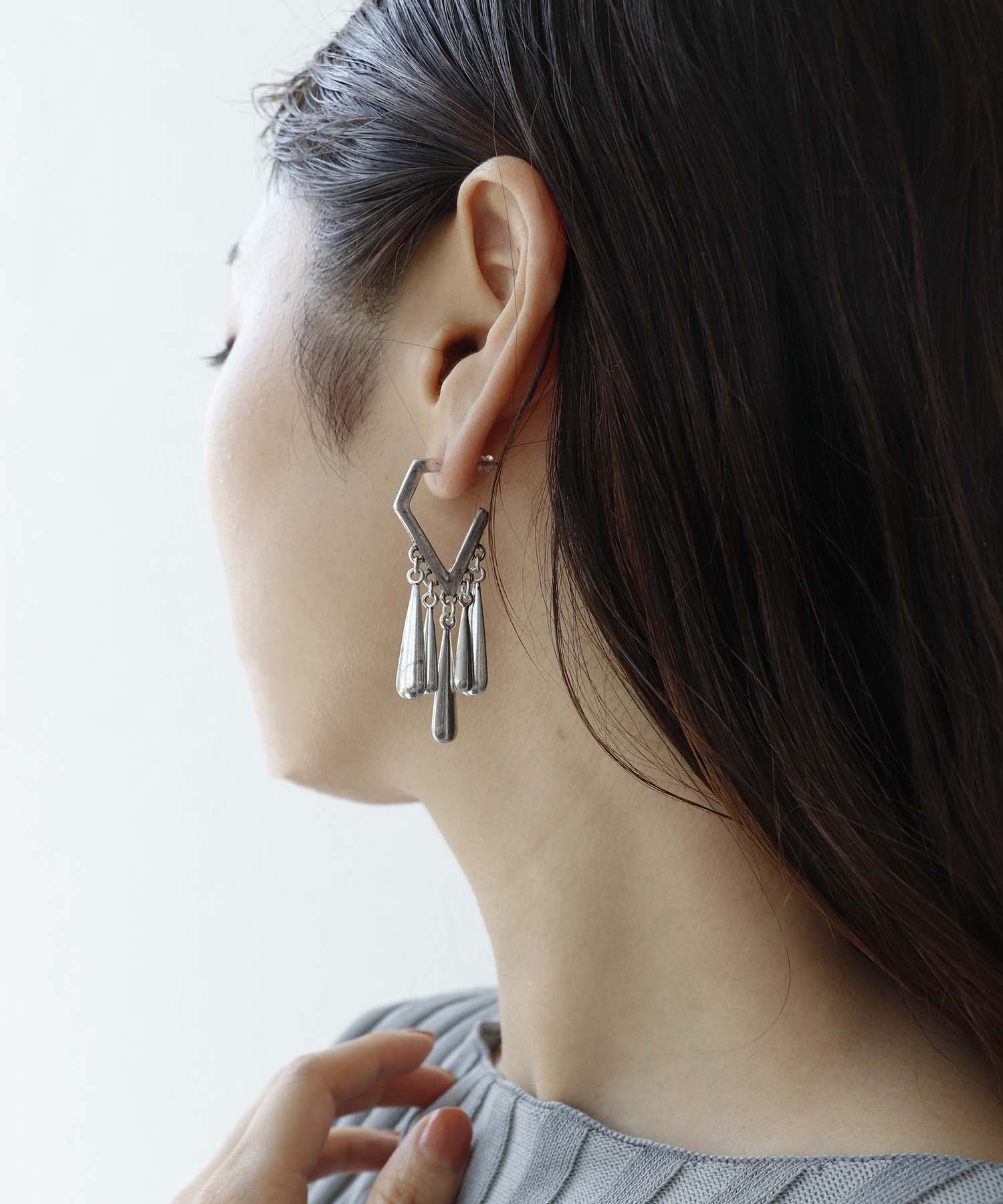 【LIMITED NUMBER】メタルフリンジ風ピアス