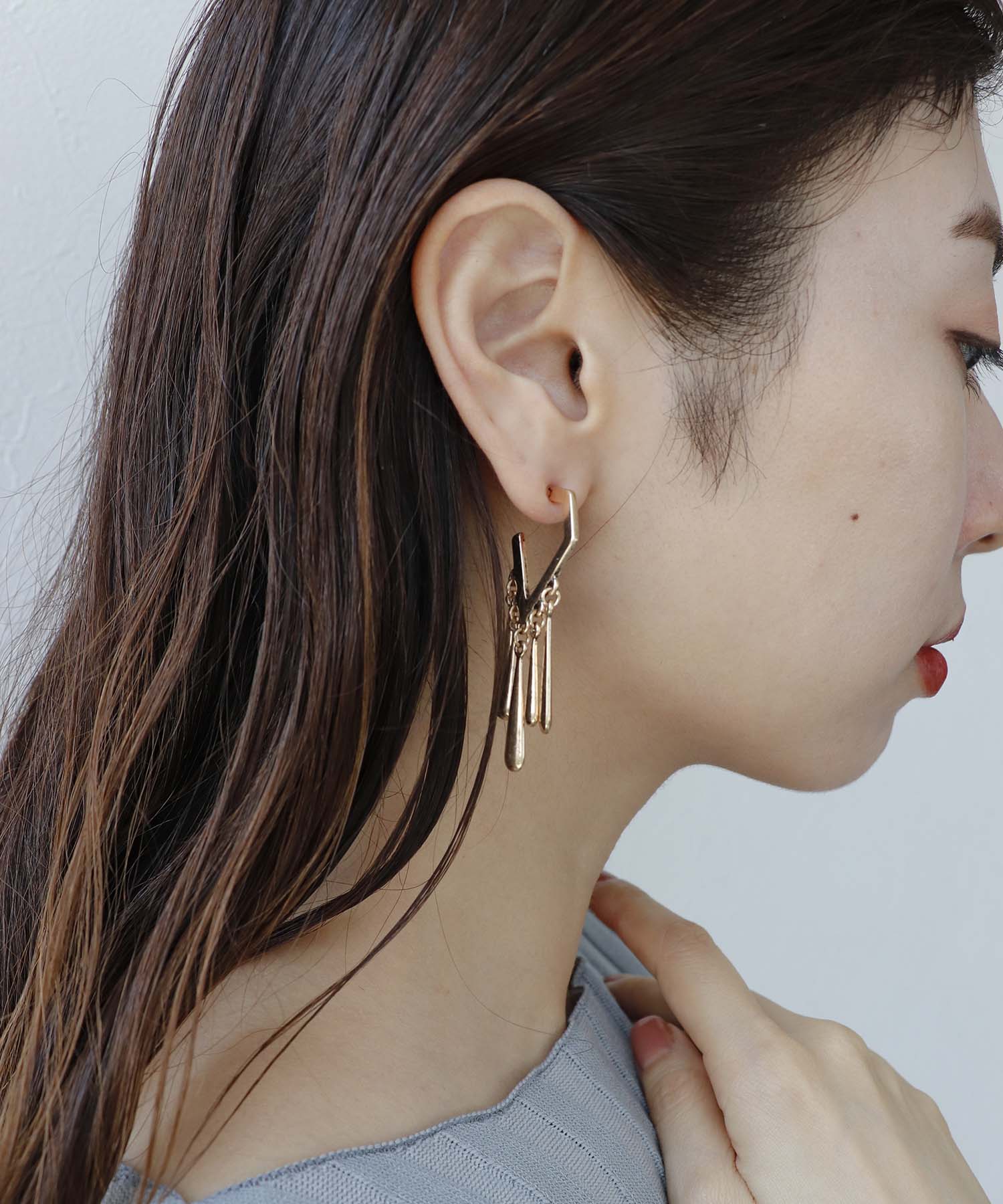 【LIMITED NUMBER】メタルフリンジ風ピアス