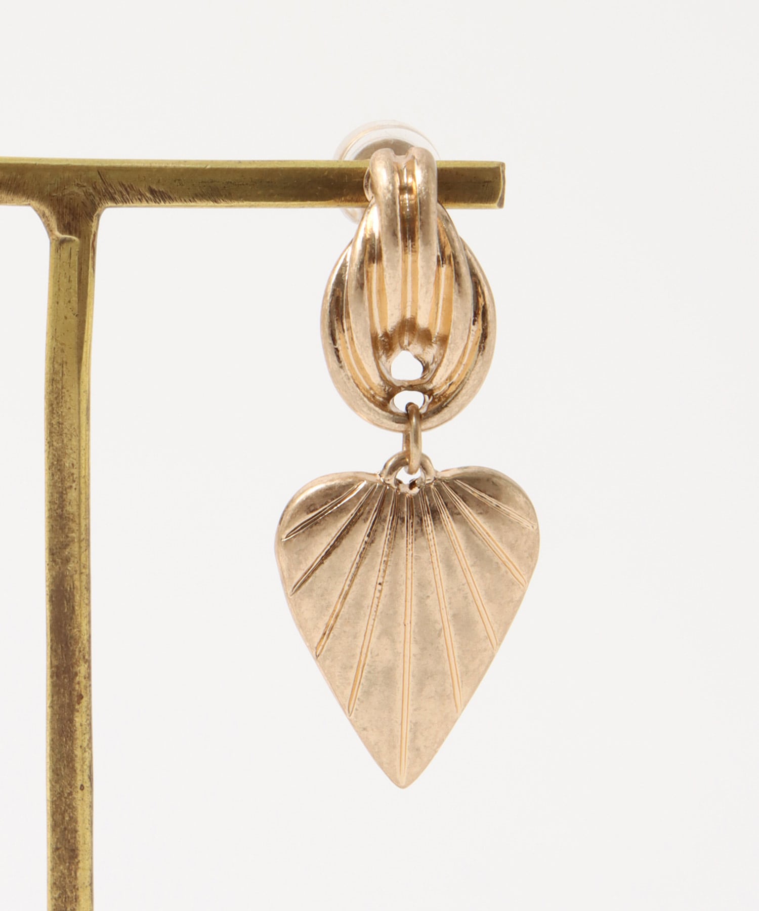 【LIMITED NUMBER】エスニック風ハートイヤリング