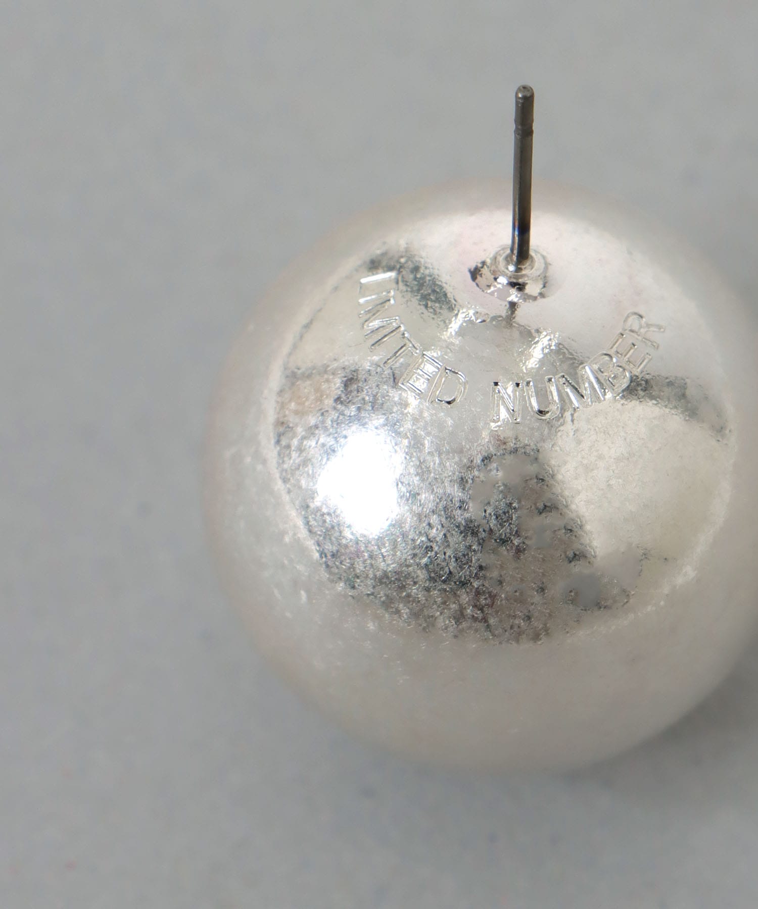 【LIMITED NUMBER】ボールピアス