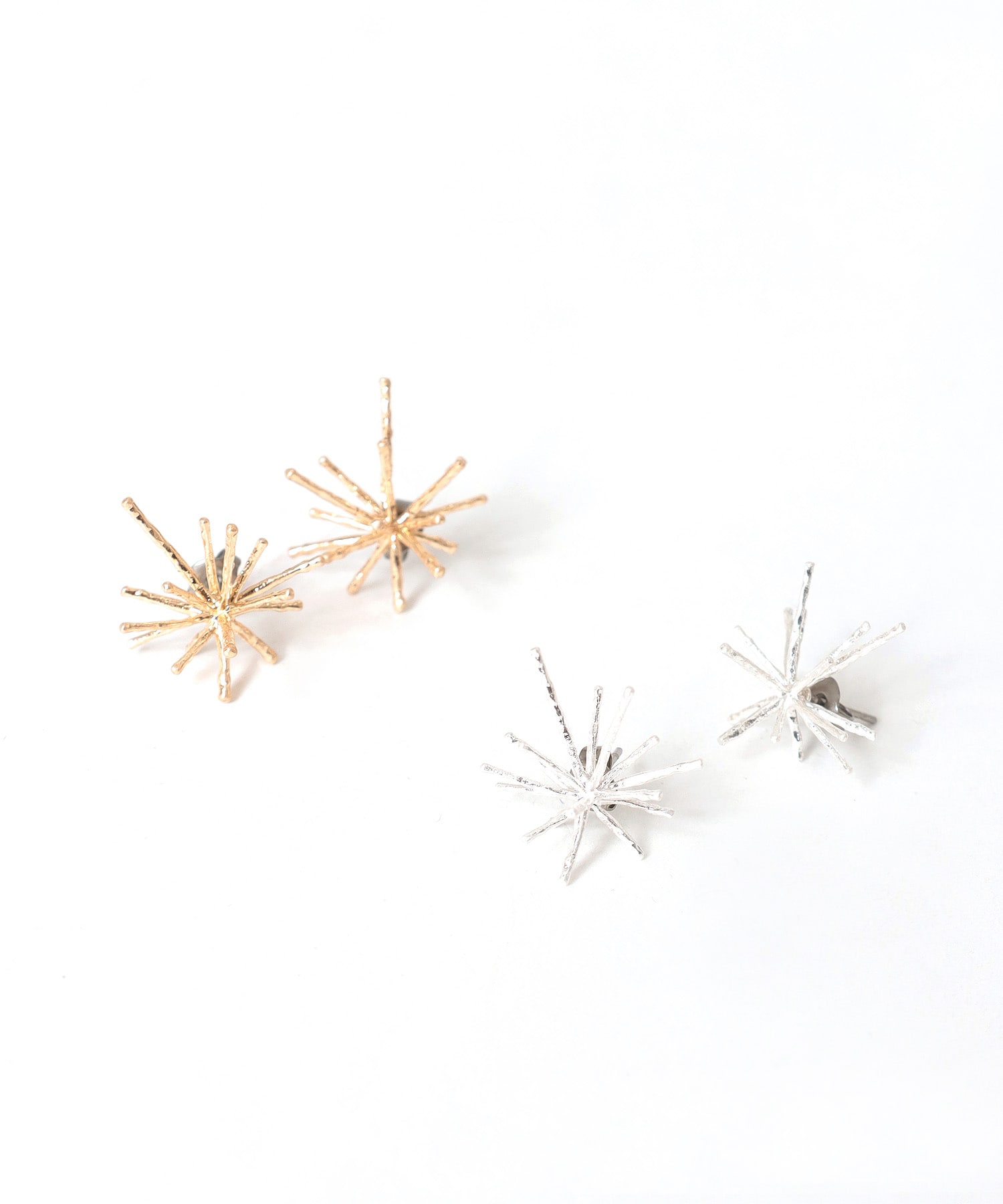 【LIMITED NUMBER】ブライトスターチタンポストピアス