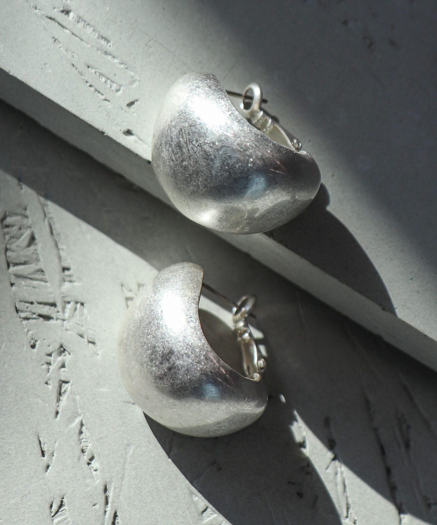 【LIMITED NUMBER】メタルボリュームピアス