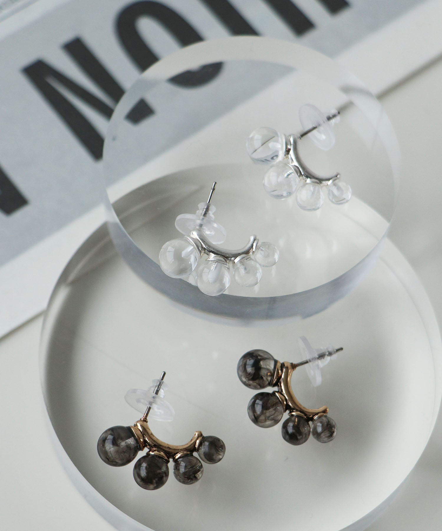 【LIMITED NUMBER】粒々クリアピアス