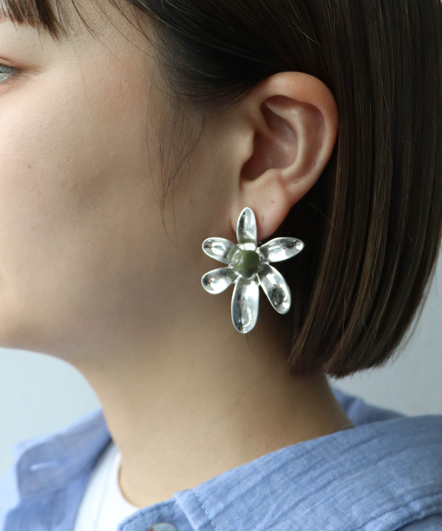 【LIMITED NUMBER】アンティークメタルフラワーイヤリング