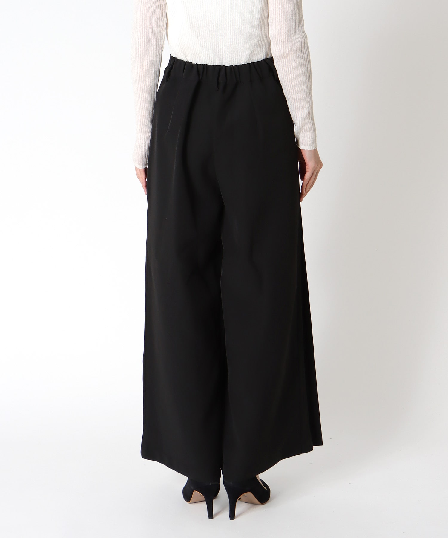 ハーフプリーツパンツ