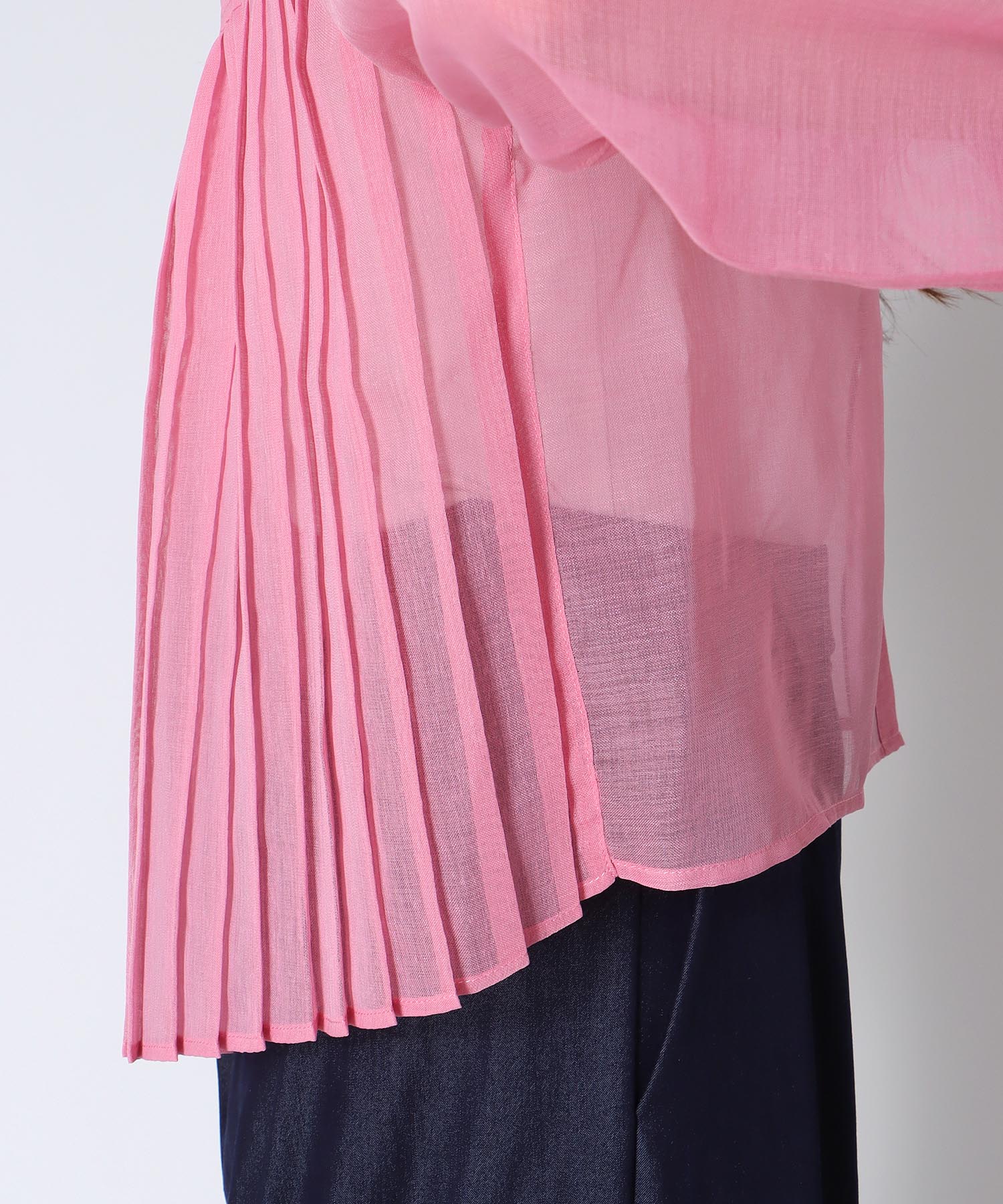 シアーリネンライクバックプリーツシャツ