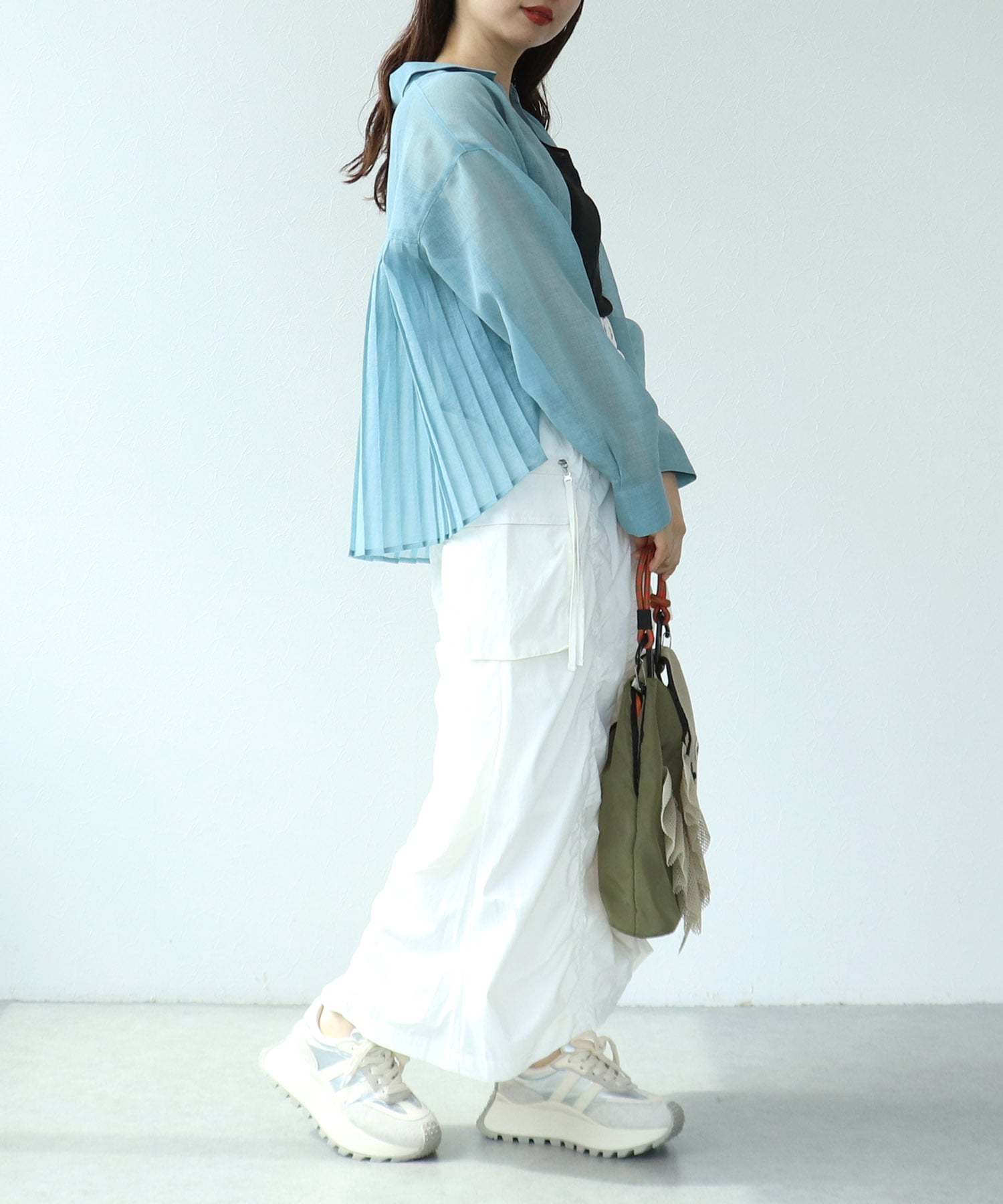 シアーリネンライクバックプリーツシャツ