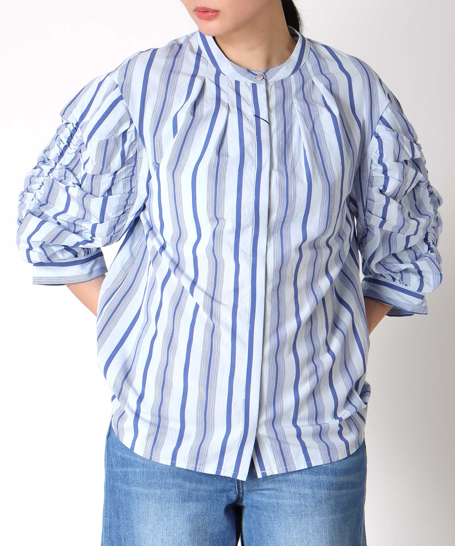 〔お家で試着〕ギャザースリーブブラウス (別注)