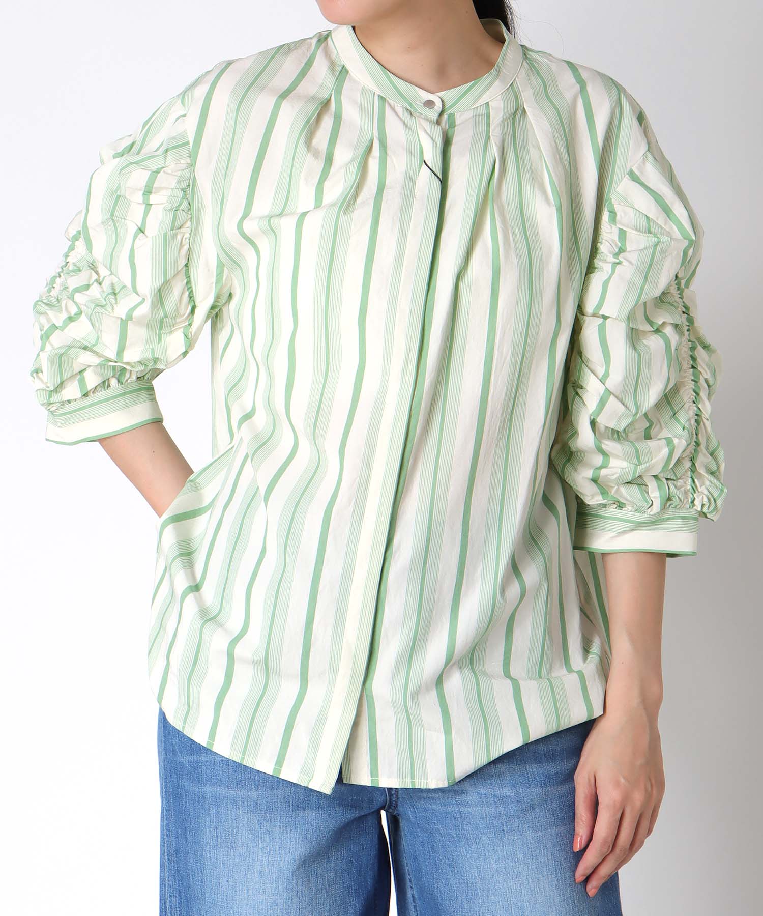 〔お家で試着〕ギャザースリーブブラウス (別注)