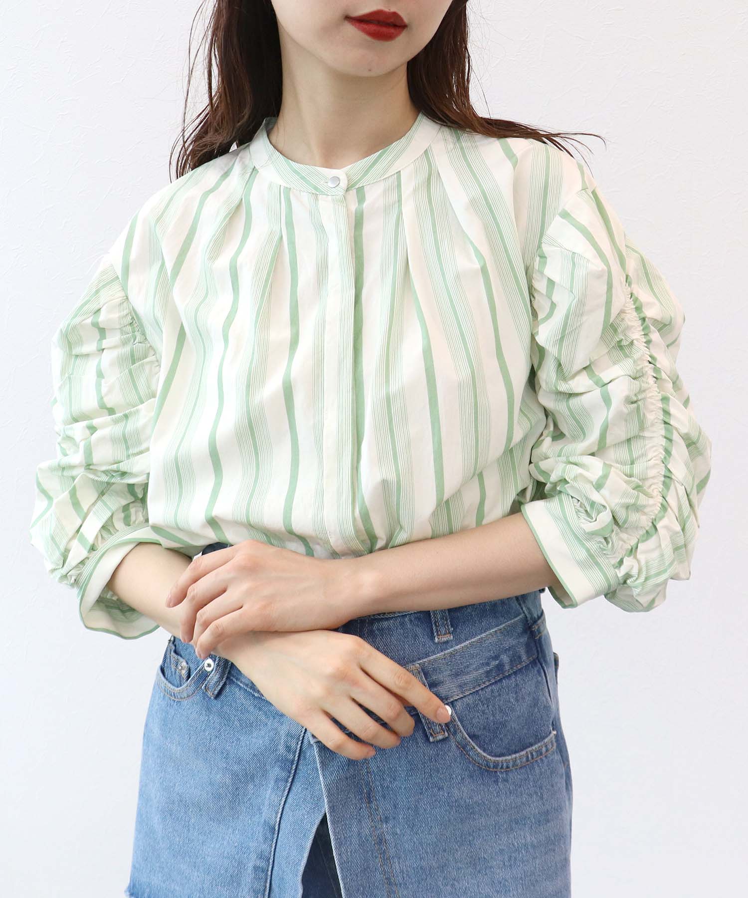 〔お家で試着〕ギャザースリーブブラウス (別注)