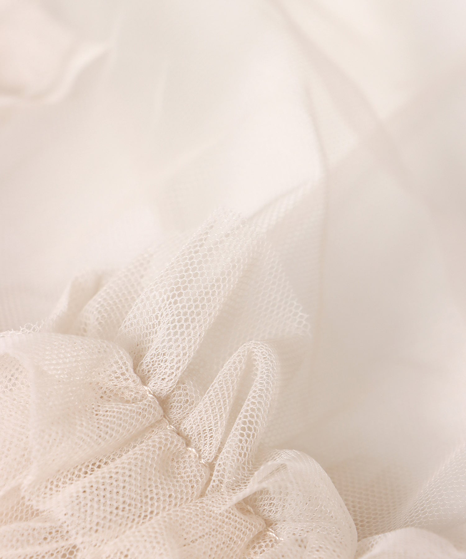 デコレーティブチュールフリルトップス