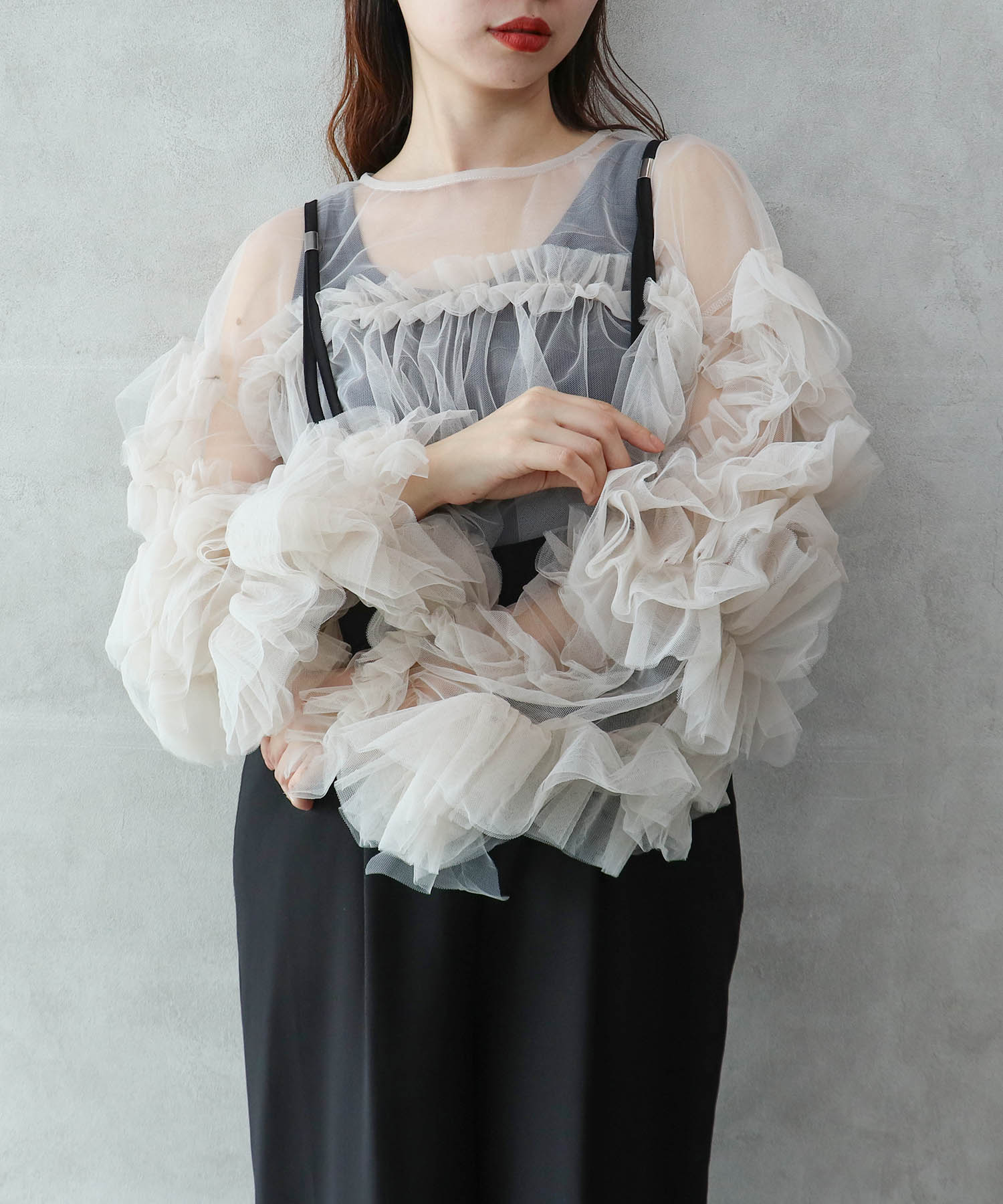 デコレーティブチュールフリルトップス