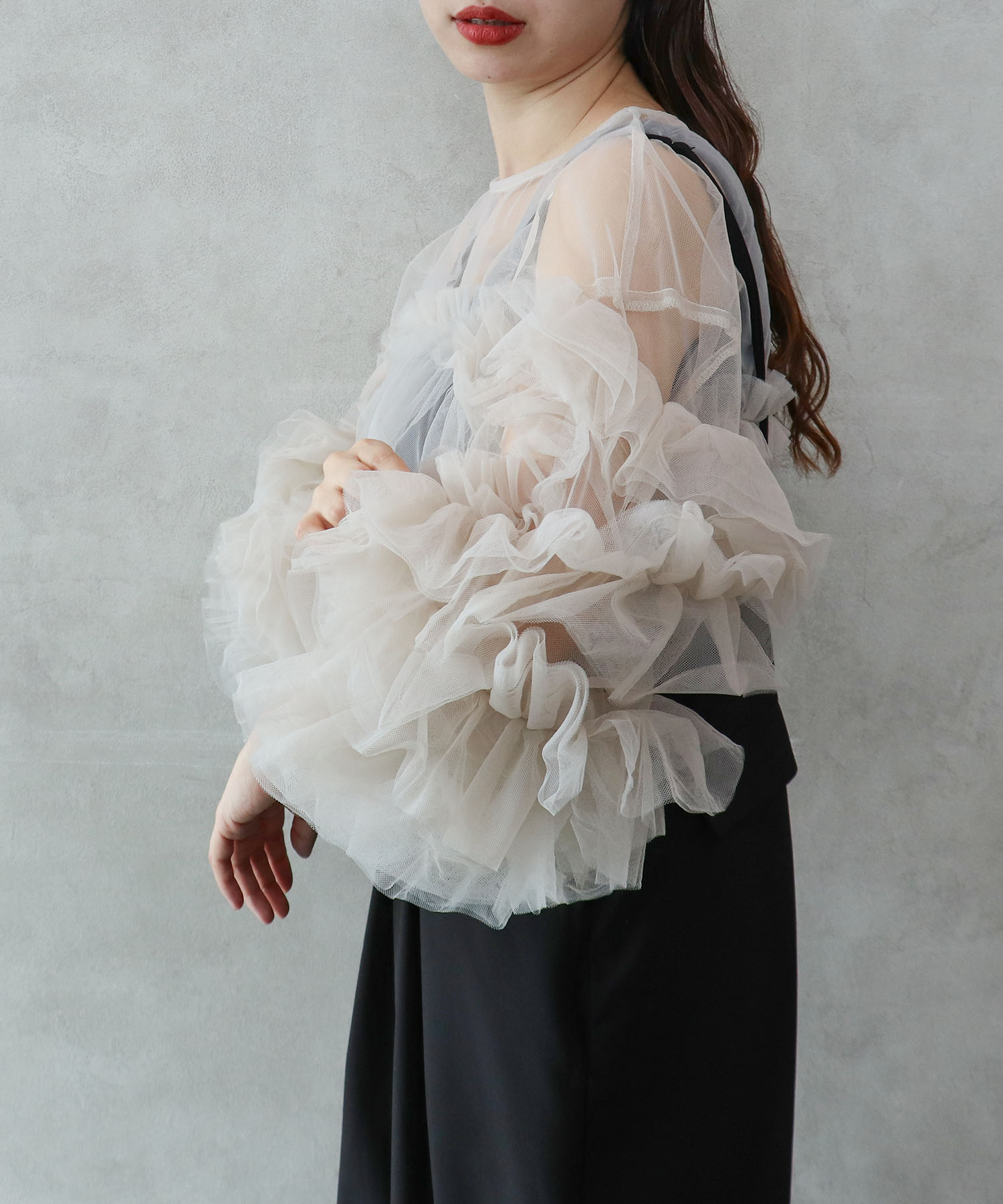 デコレーティブチュールフリルトップス