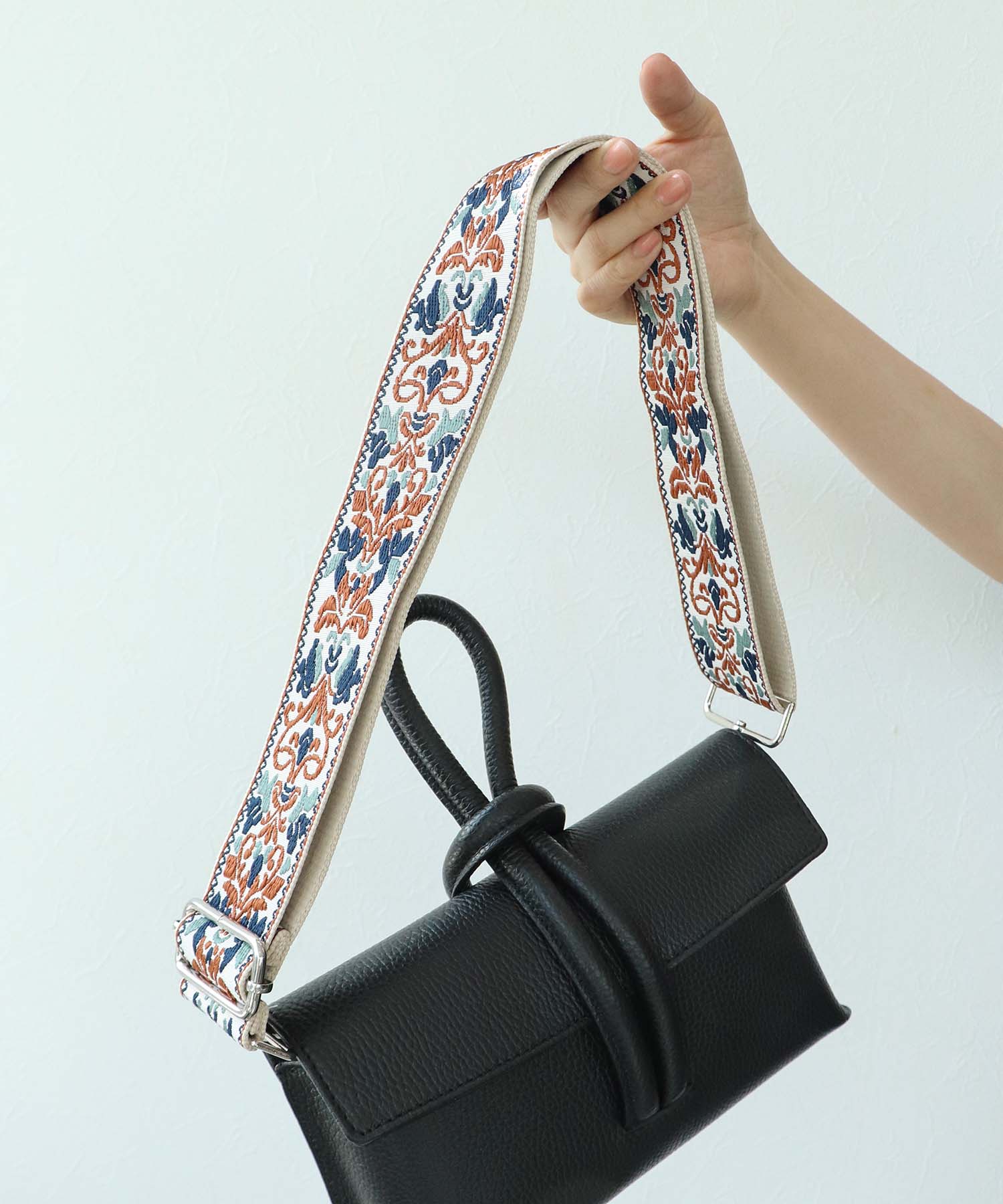 アラベスク刺繍2WAYショルダーストラップ