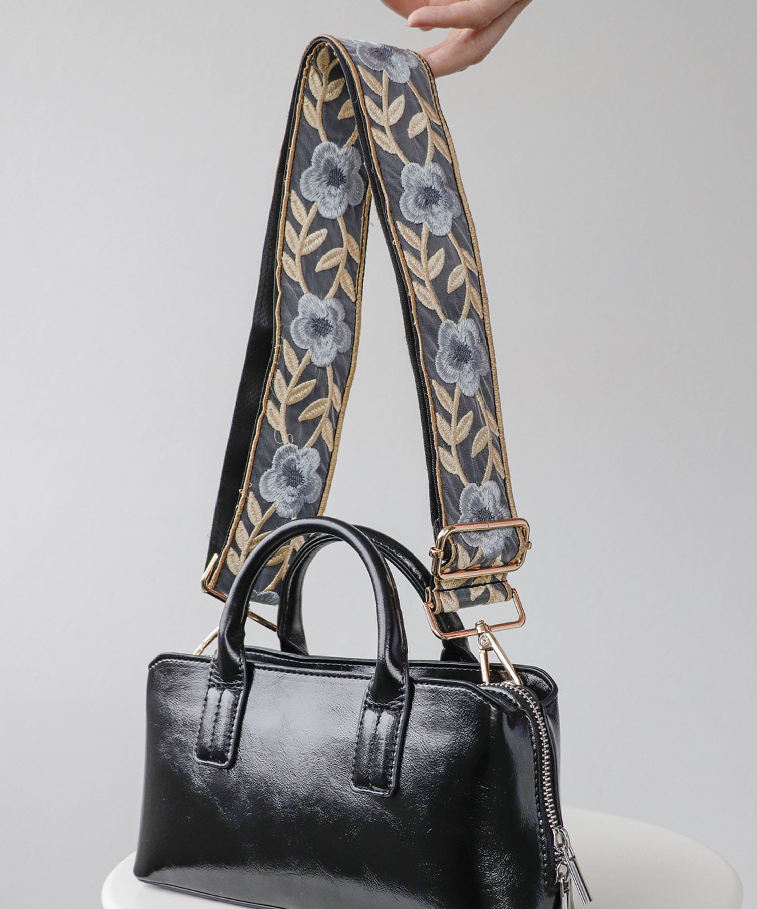 刺繍フラワー2WAYショルダーストラップ | AND ON JIONE STORE