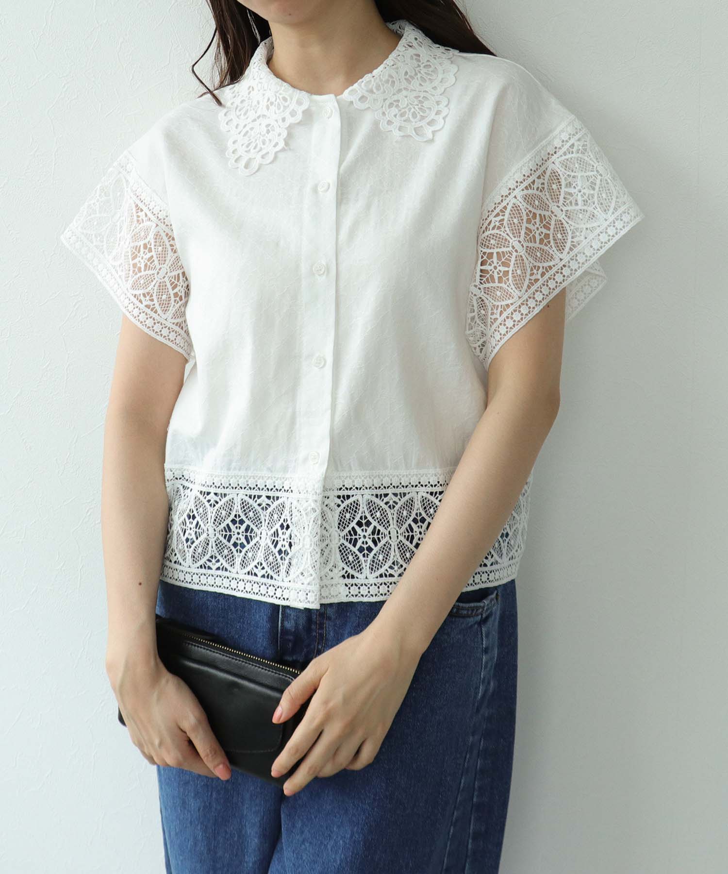 レース刺繍ショートブラウス
