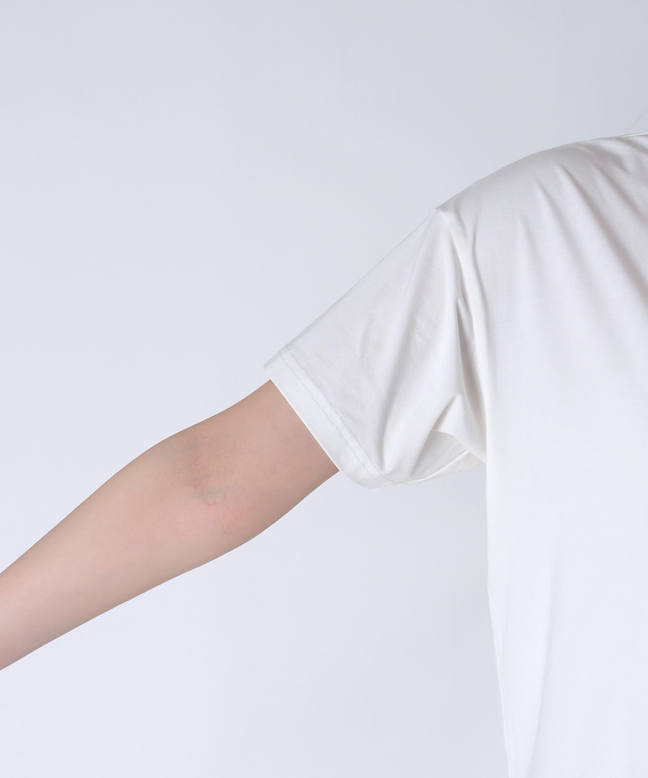 レイヤーロゴＴシャツ